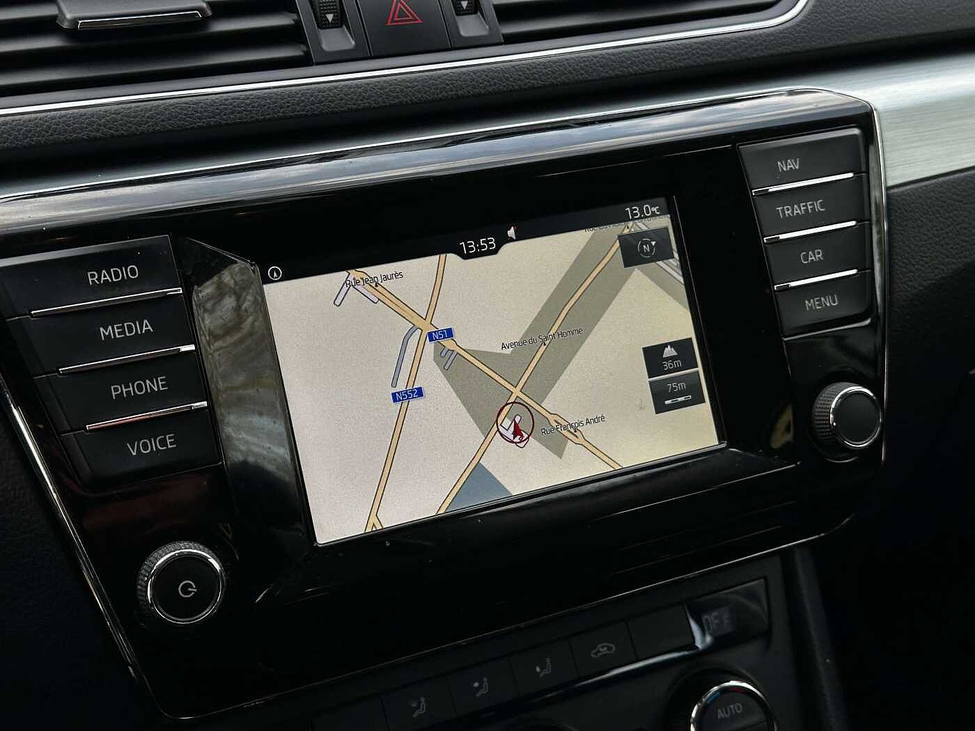 SKODA Superb Combi SW 1.6 CR TDi Ambition CARPLAY/CAMERA/EXPORT