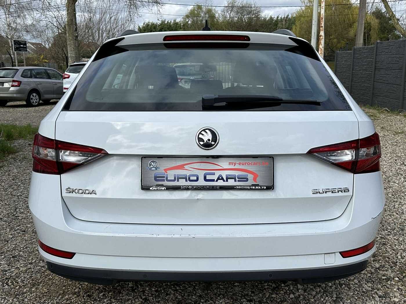 SKODA Superb Combi SW 1.6 CR TDi Ambition CARPLAY/CAMERA/EXPORT