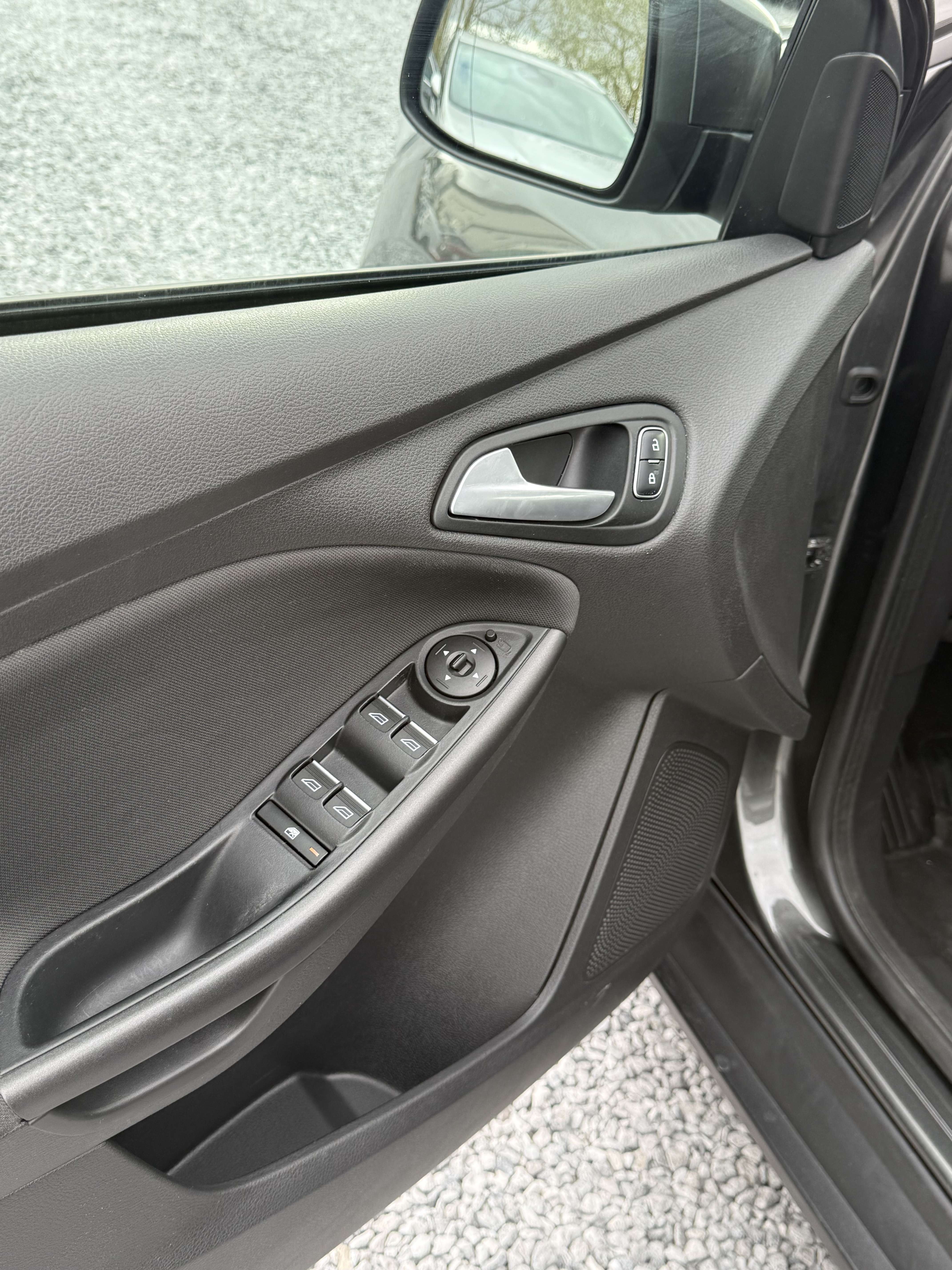 Ford Focus Focus 1.5 TDCi - Euro 6d - 2016 - Carnet entretien