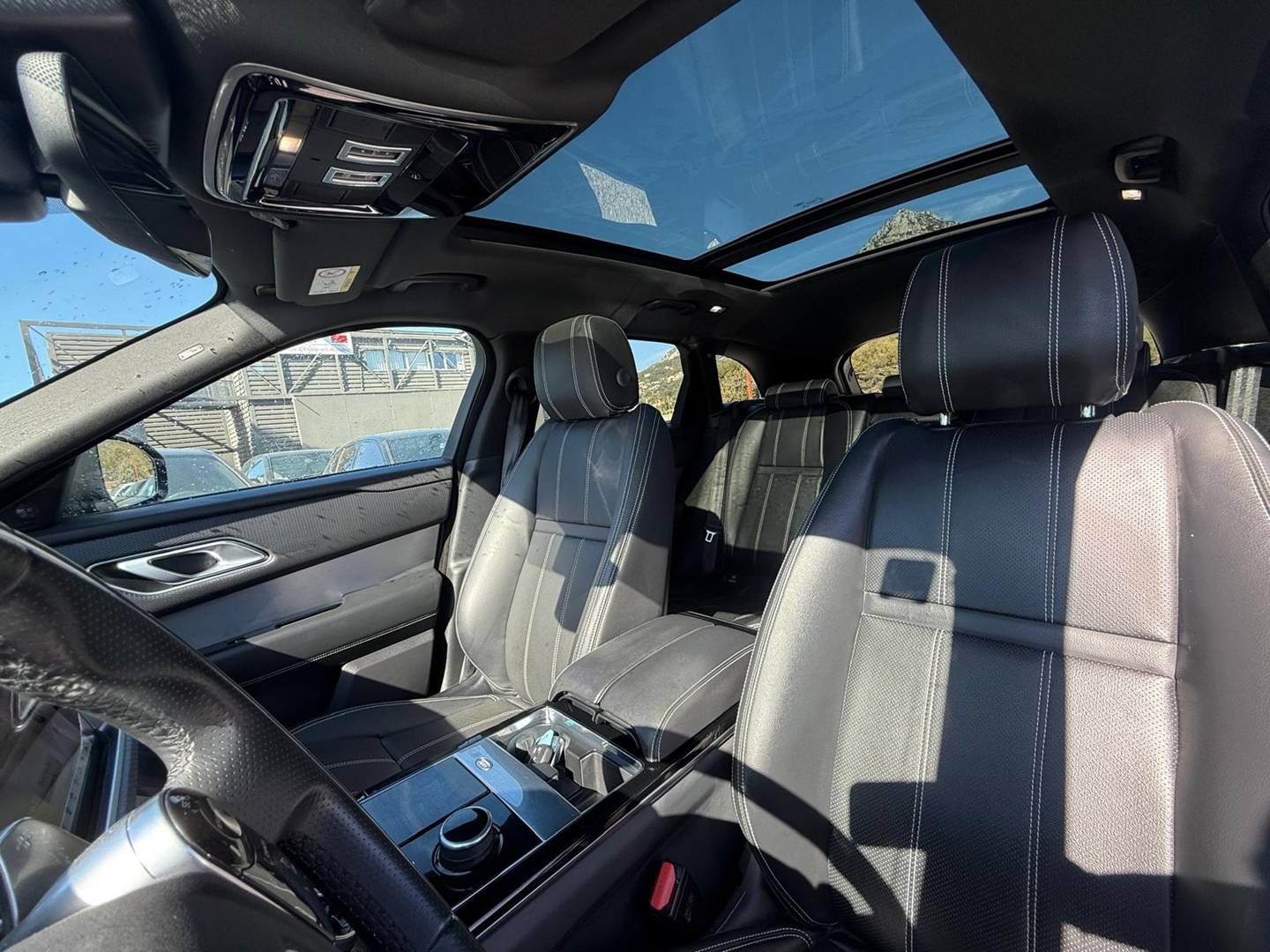 Land Rover RANGE ROVER VELAR 2.0D 180CH R-DYNAMIC HSE AWD BVA