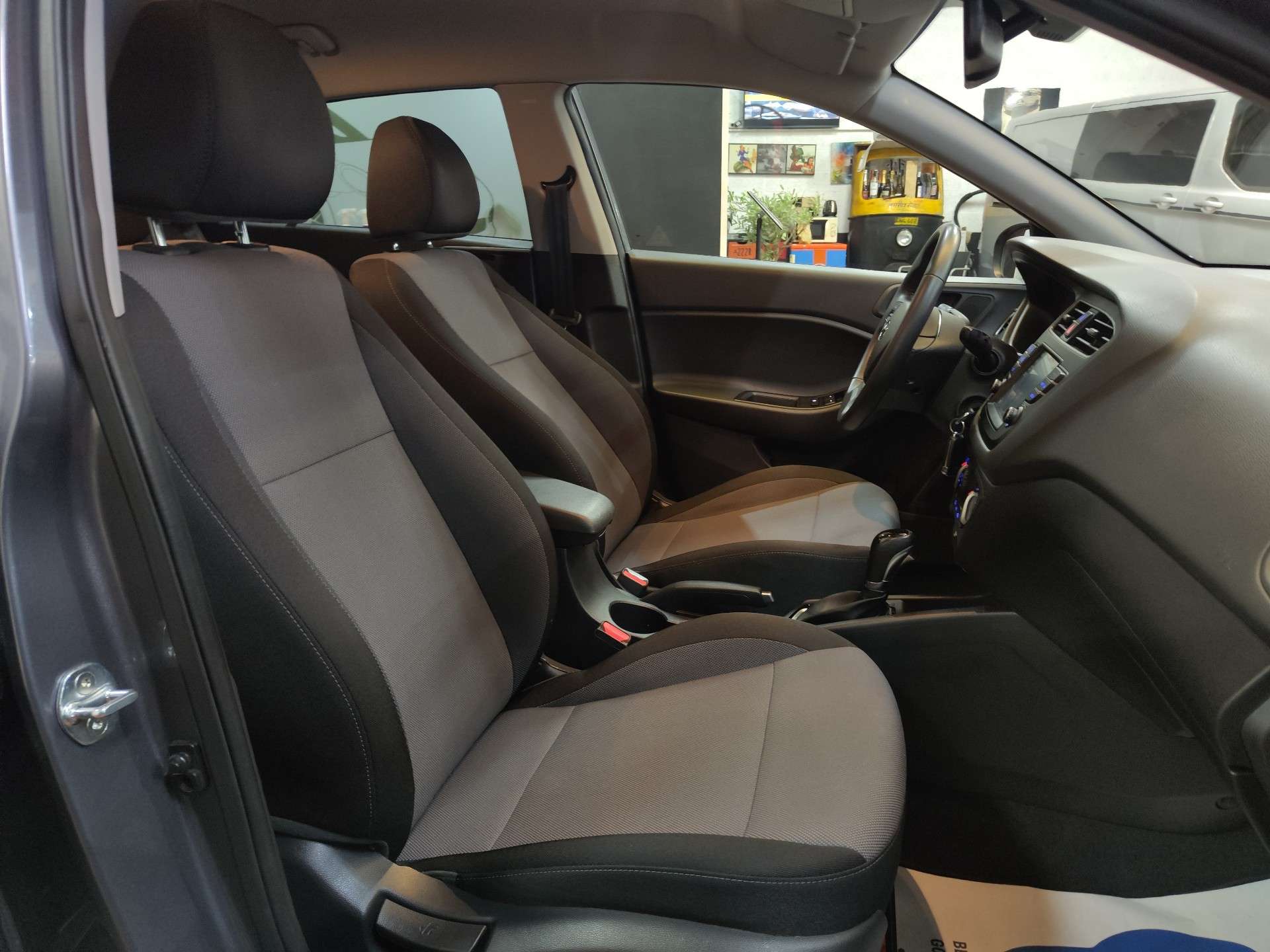 Hyundai i20 i20 1.0 T-GDi Twist DCT // garantie 12 mois //
