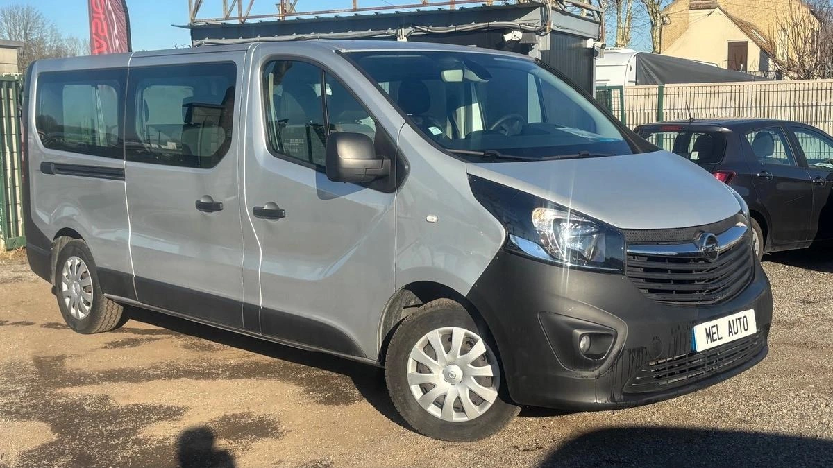 Opel Vivaro combi 9 places 1.6 CDTI 120cv BVM6 BI TURBO ! L2 Bon état général