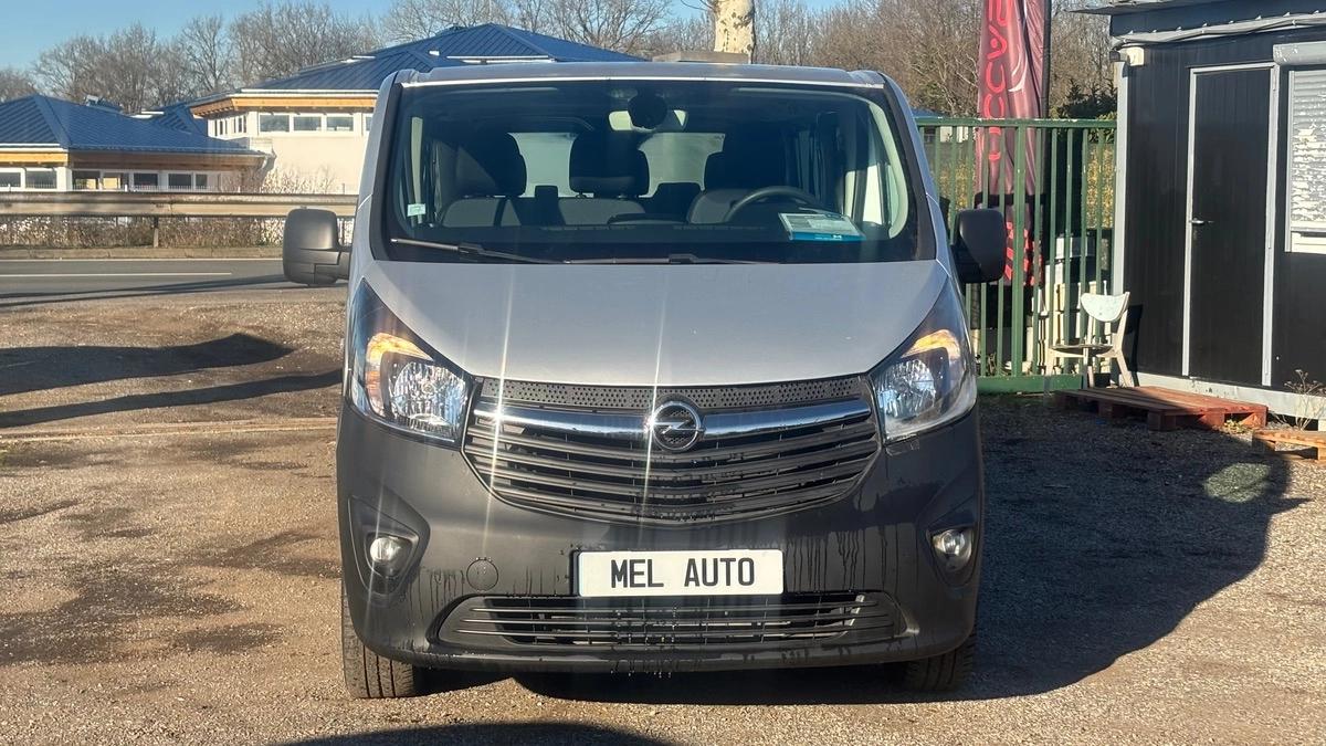 Opel Vivaro combi 9 places 1.6 CDTI 120cv BVM6 BI TURBO ! L2 Bon état général