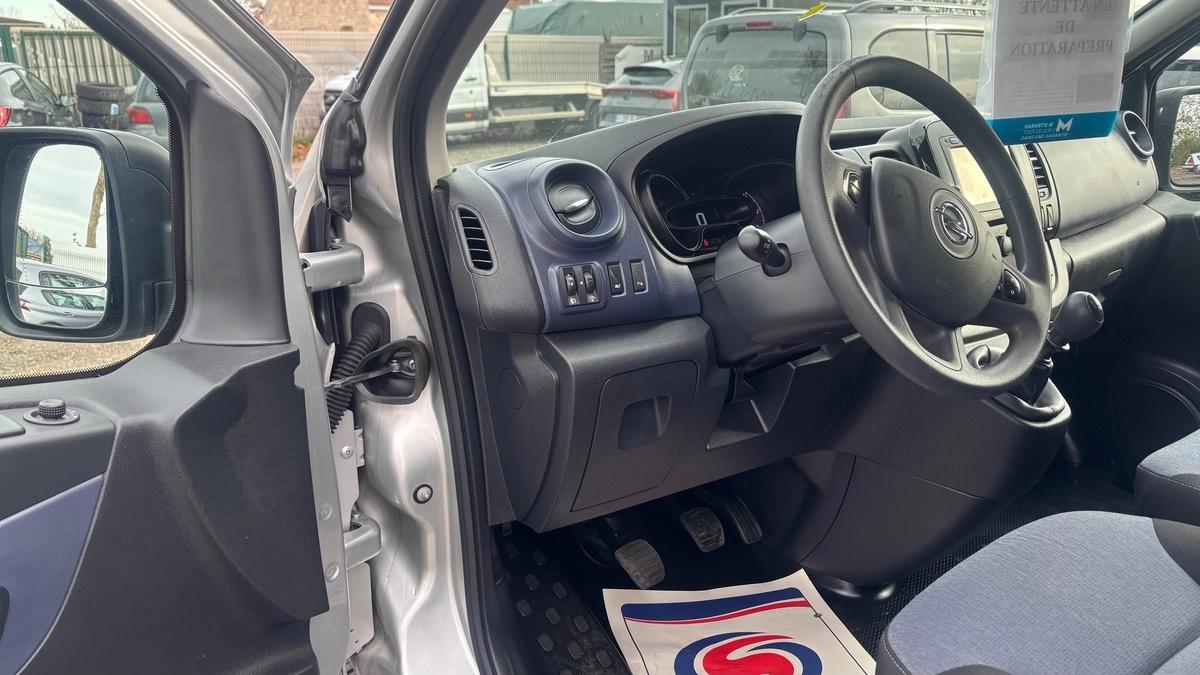 Opel Vivaro combi 9 places 1.6 CDTI 120cv BVM6 BI TURBO ! L2 Bon état général
