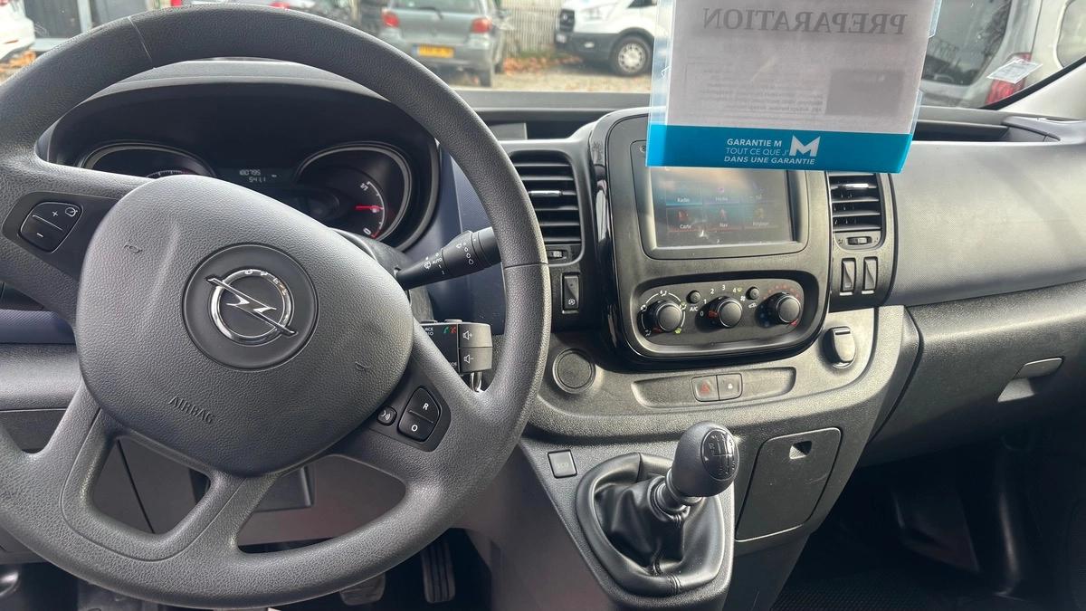 Opel Vivaro combi 9 places 1.6 CDTI 120cv BVM6 BI TURBO ! L2 Bon état général