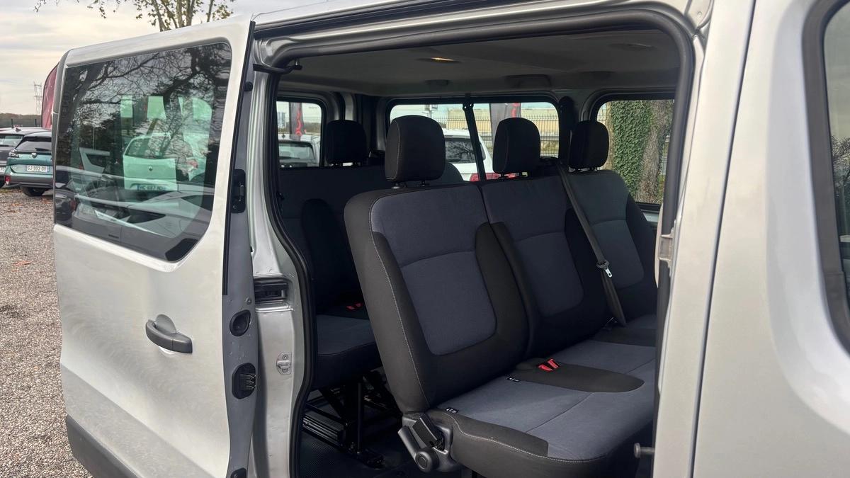 Opel Vivaro combi 9 places 1.6 CDTI 120cv BVM6 BI TURBO ! L2 Bon état général