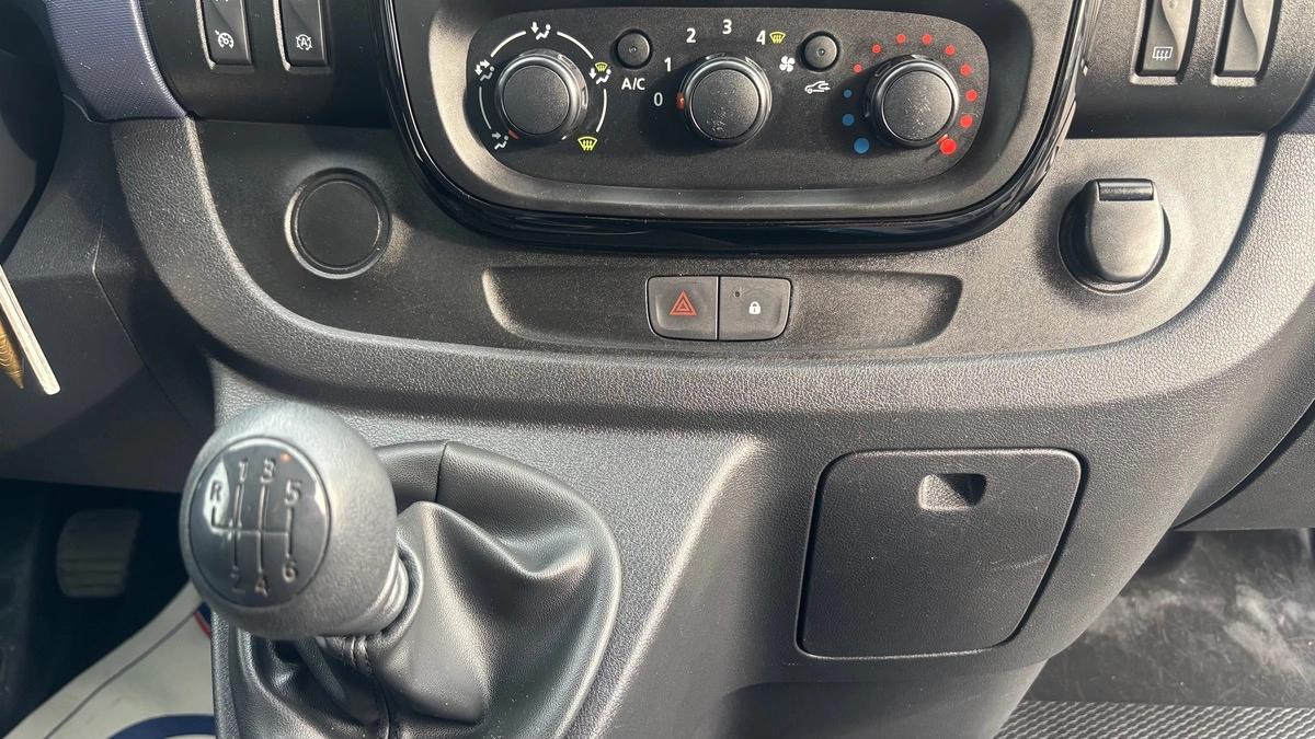 Opel Vivaro combi 9 places 1.6 CDTI 120cv BVM6 BI TURBO ! L2 Bon état général