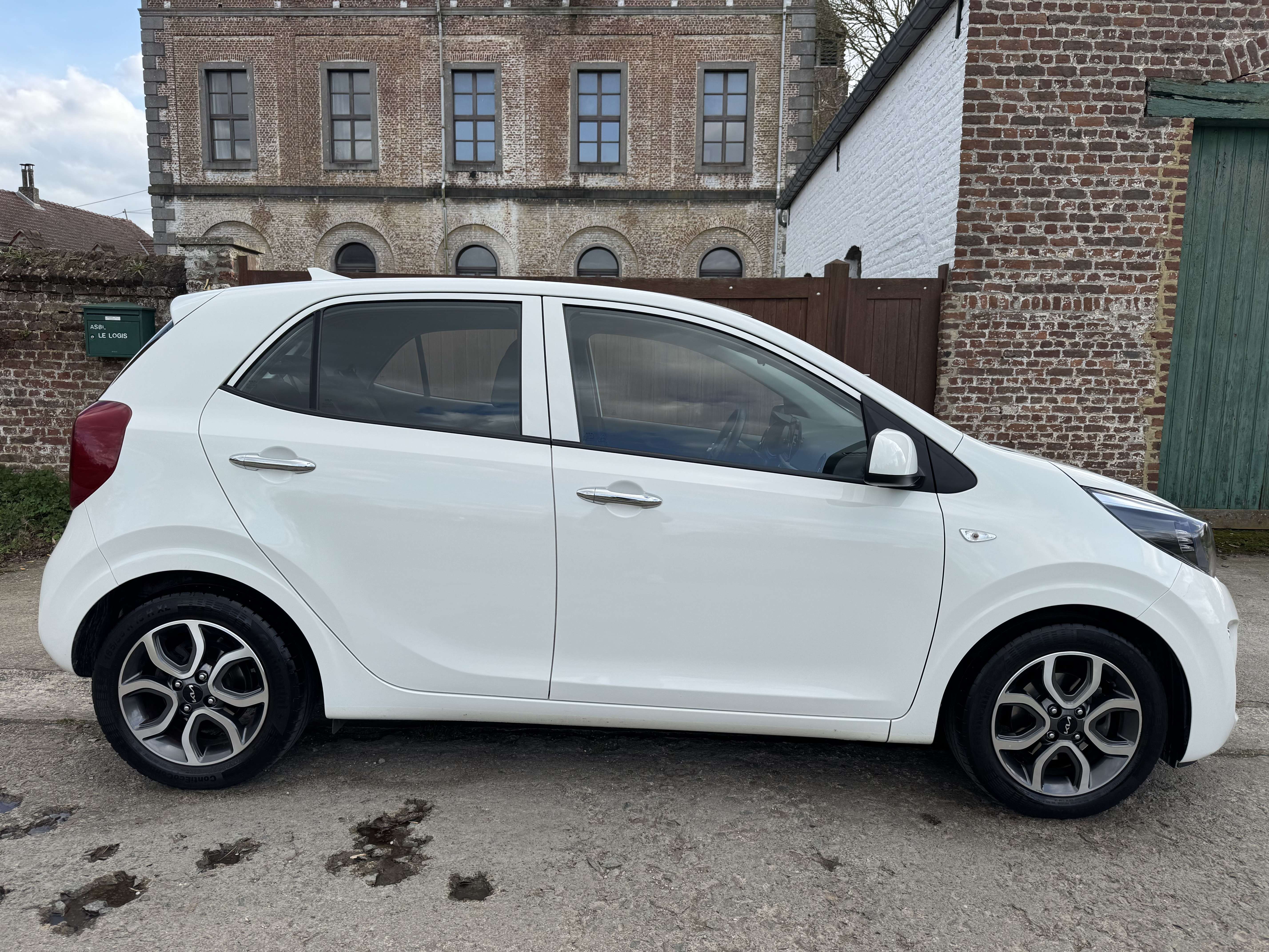 Kia Picanto 1.0i ISG *BTE AUTO*CAM*CARPLAY*GARANTIE*