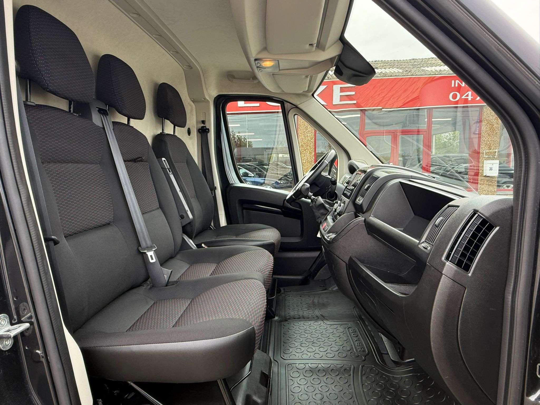 Peugeot Boxer 2.2 HDI 165CV UTILITAIRE GPS CAMERA
