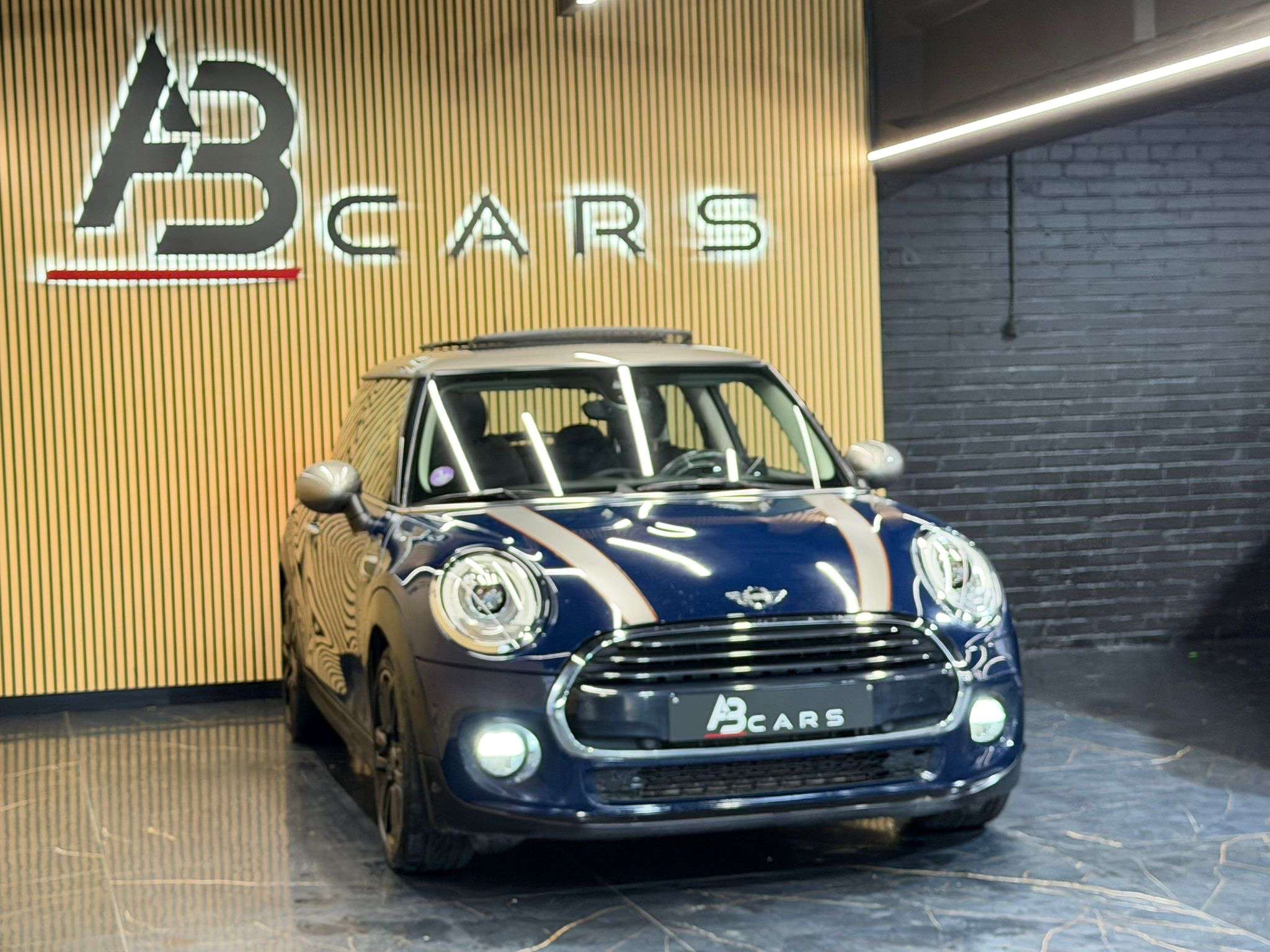 MINI Cooper 1.5ia * GARANTIE 12 MOIS * 7 SEVEN SPORT *