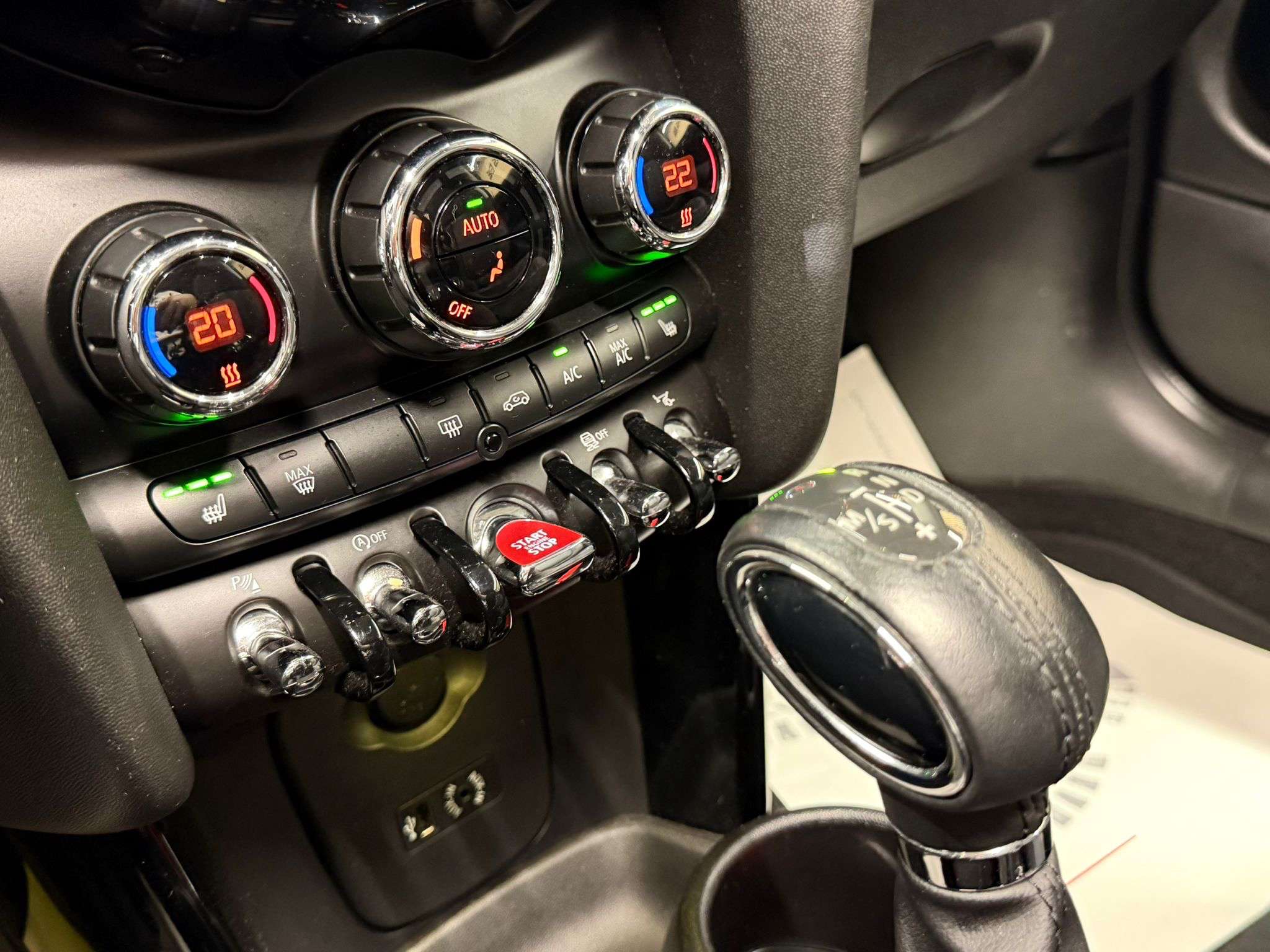 MINI Cooper 1.5ia * GARANTIE 12 MOIS * 7 SEVEN SPORT *