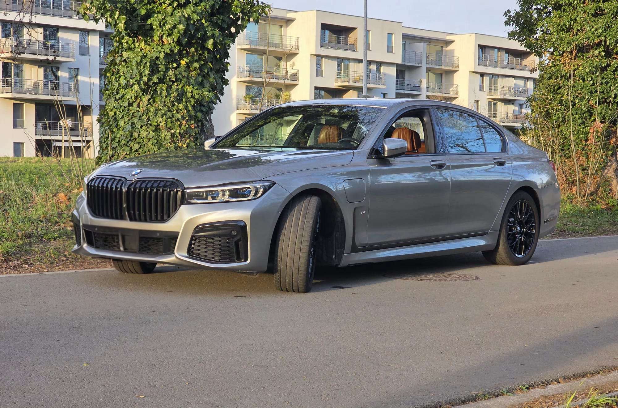 BMW 745 745eAS PHEV OPF - Full Option