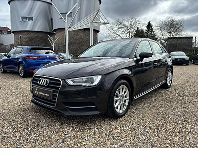 Audi A3 Sportback 1.6 TDi *SIEGE CHAUFF*XENON*GARANTIE*