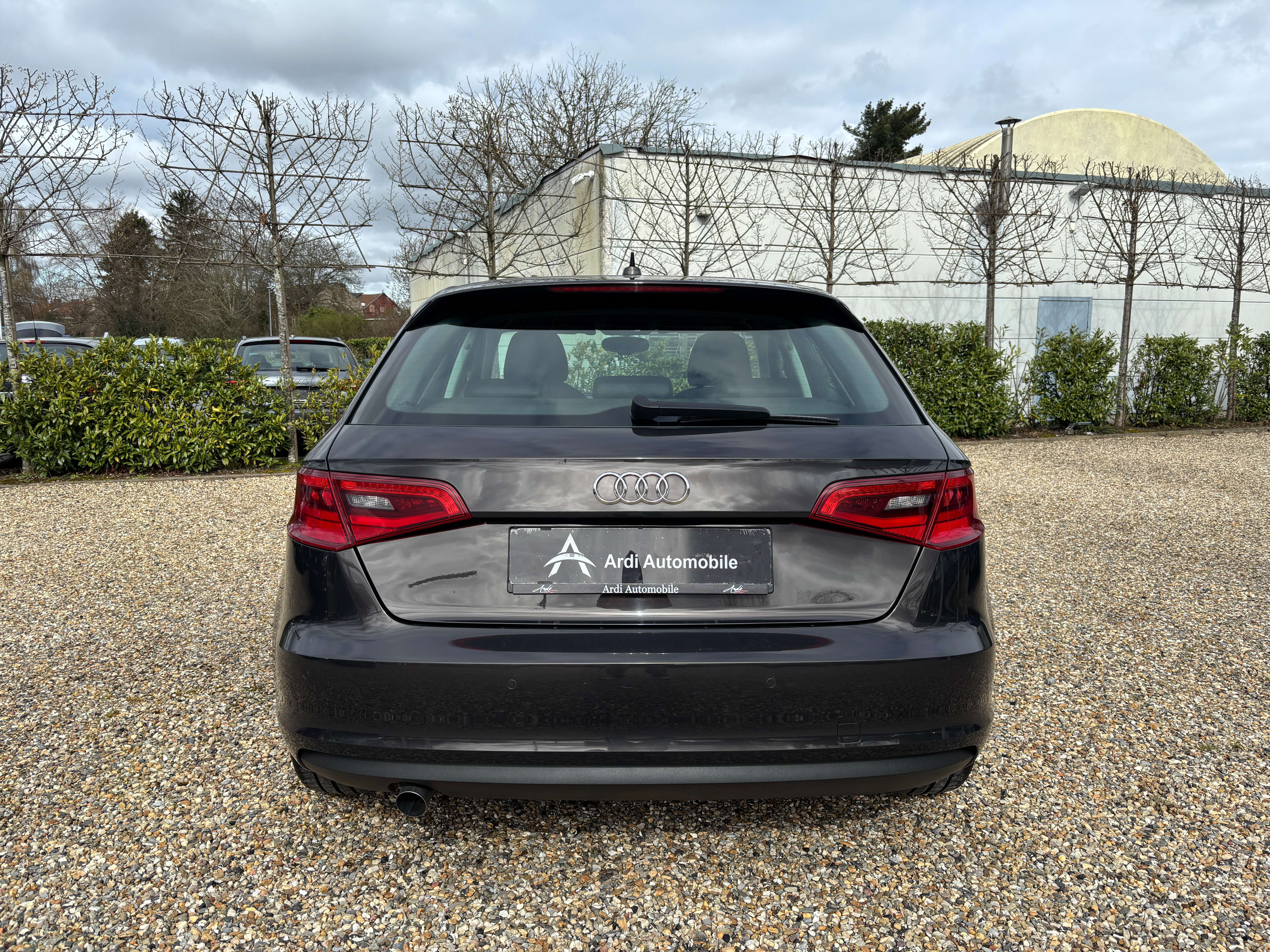 Audi A3 Sportback 1.6 TDi *SIEGE CHAUFF*XENON*GARANTIE*