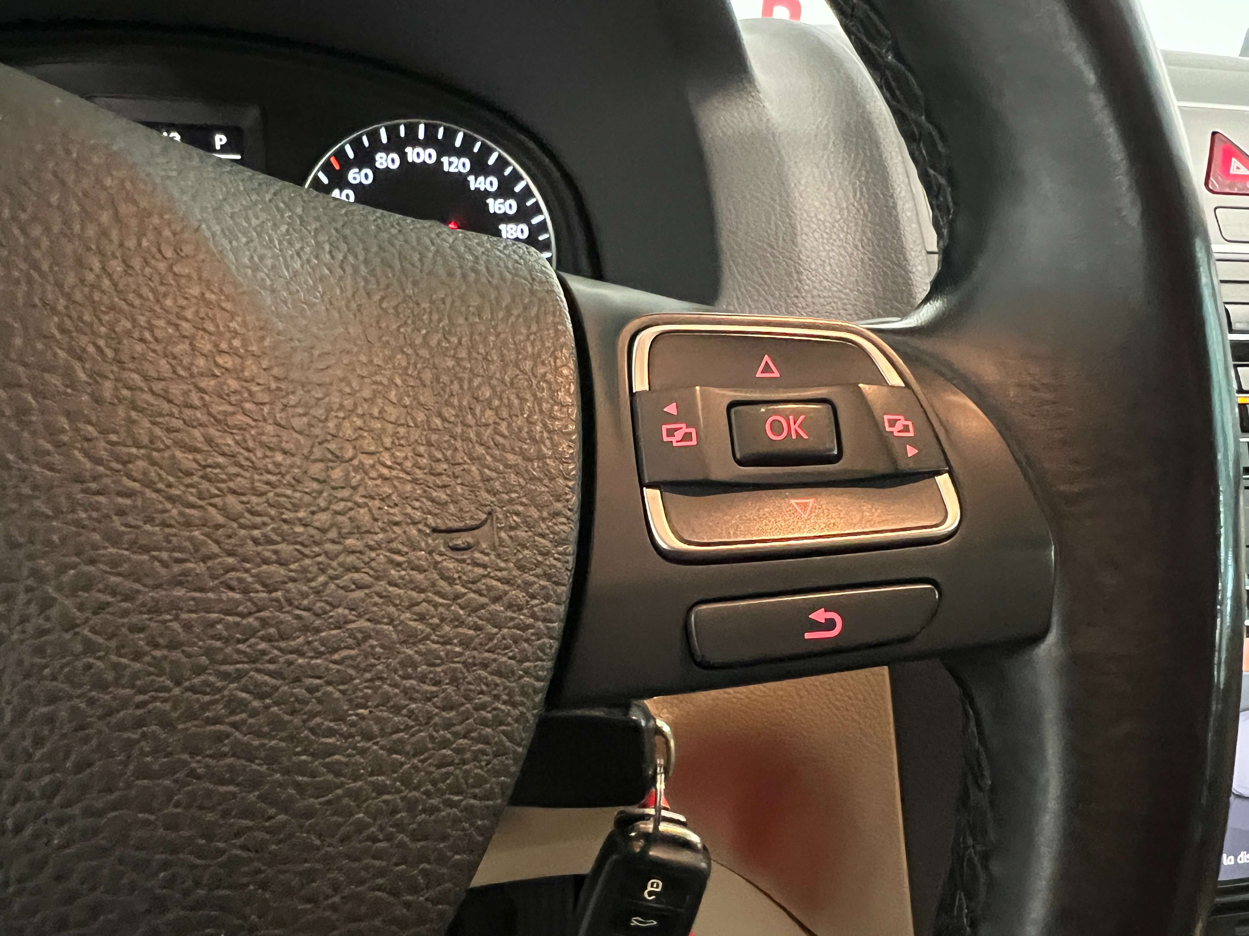 Volkswagen Touran 1.4 TSI Highline DSG/CLIM AUTO/ PDC AV+ARR+CAM/