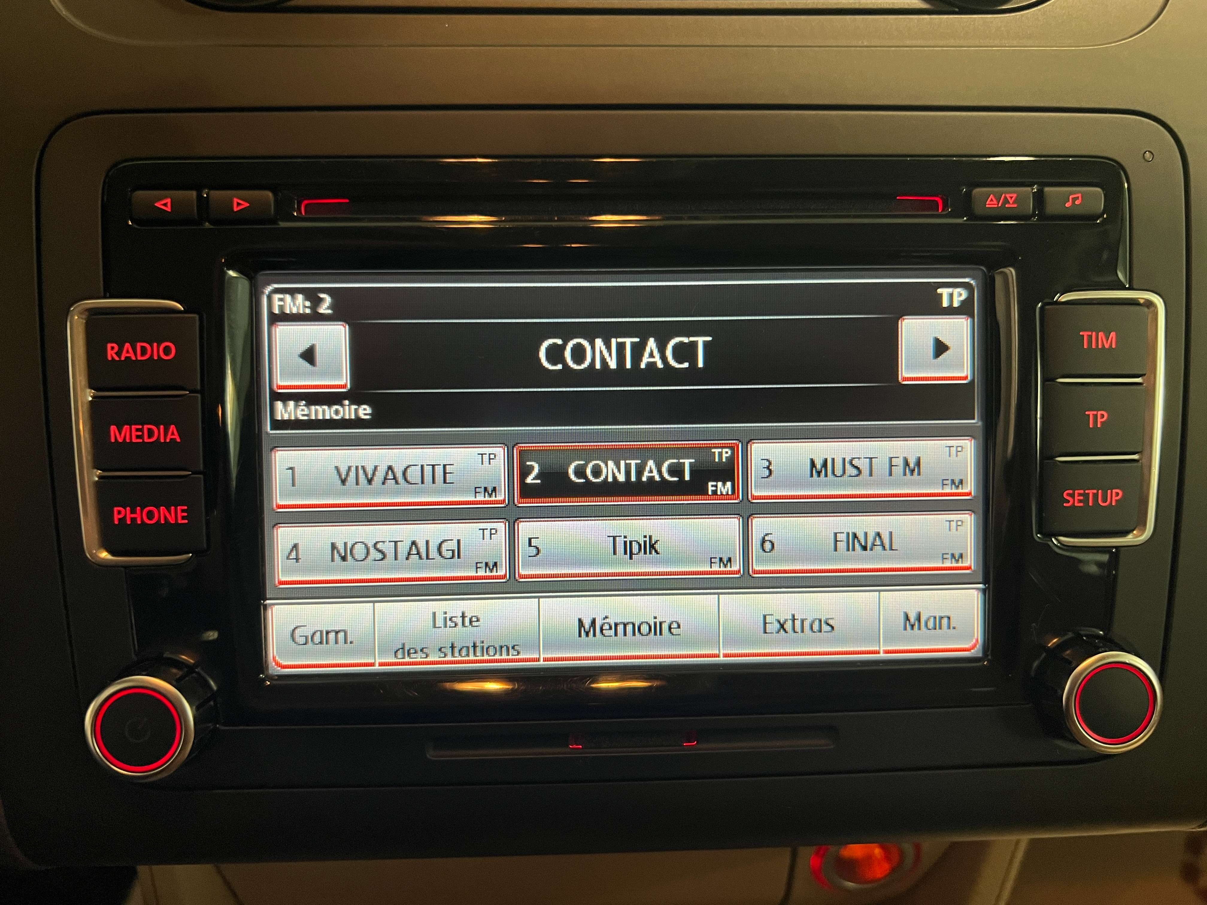 Volkswagen Touran 1.4 TSI Highline DSG/CLIM AUTO/ PDC AV+ARR+CAM/