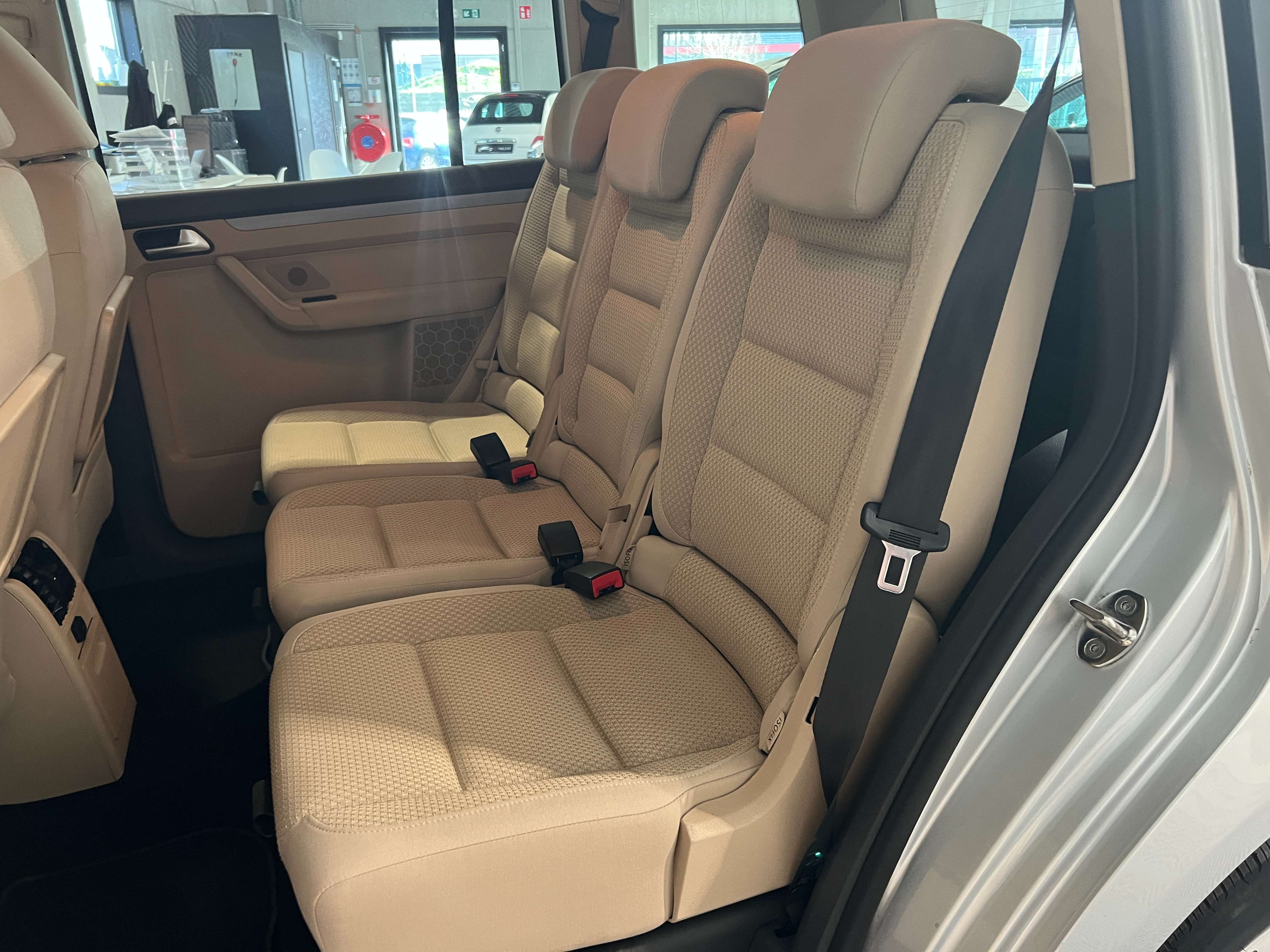 Volkswagen Touran 1.4 TSI Highline DSG/CLIM AUTO/ PDC AV+ARR+CAM/