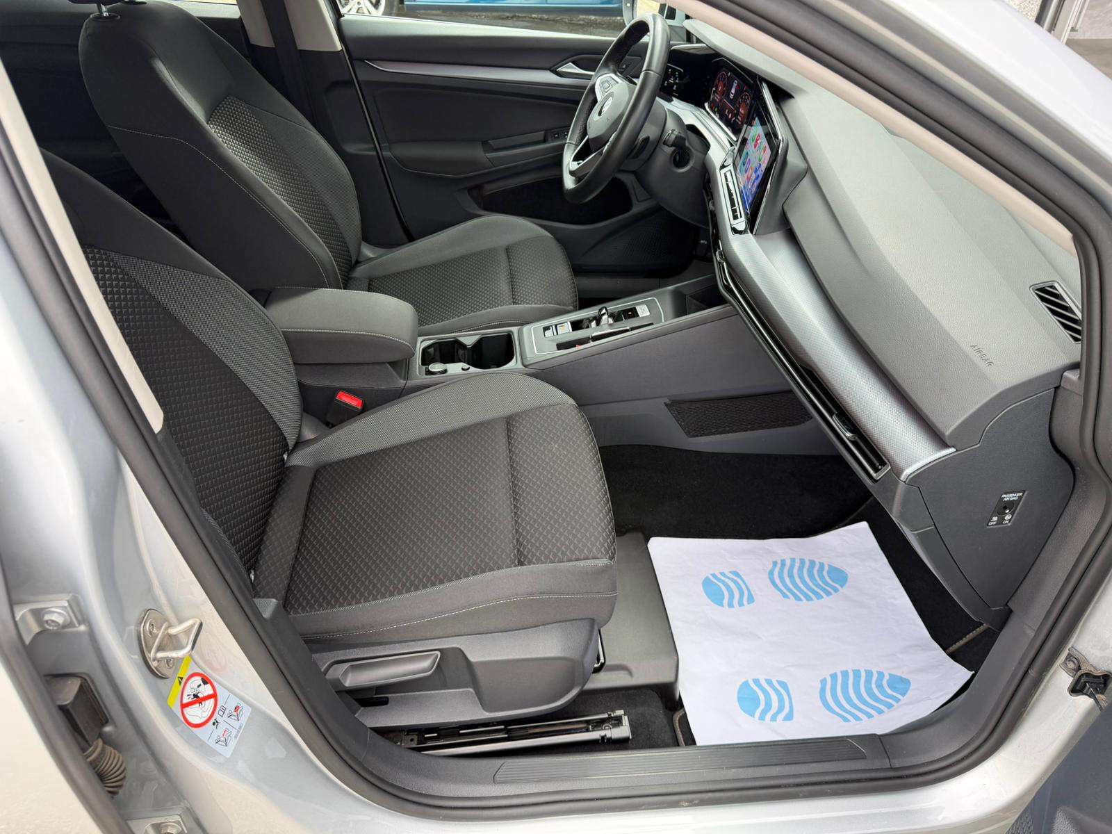 Volkswagen Golf Golf 1.0 eTSI Active OPF DSG GARANTIE 12 Mois