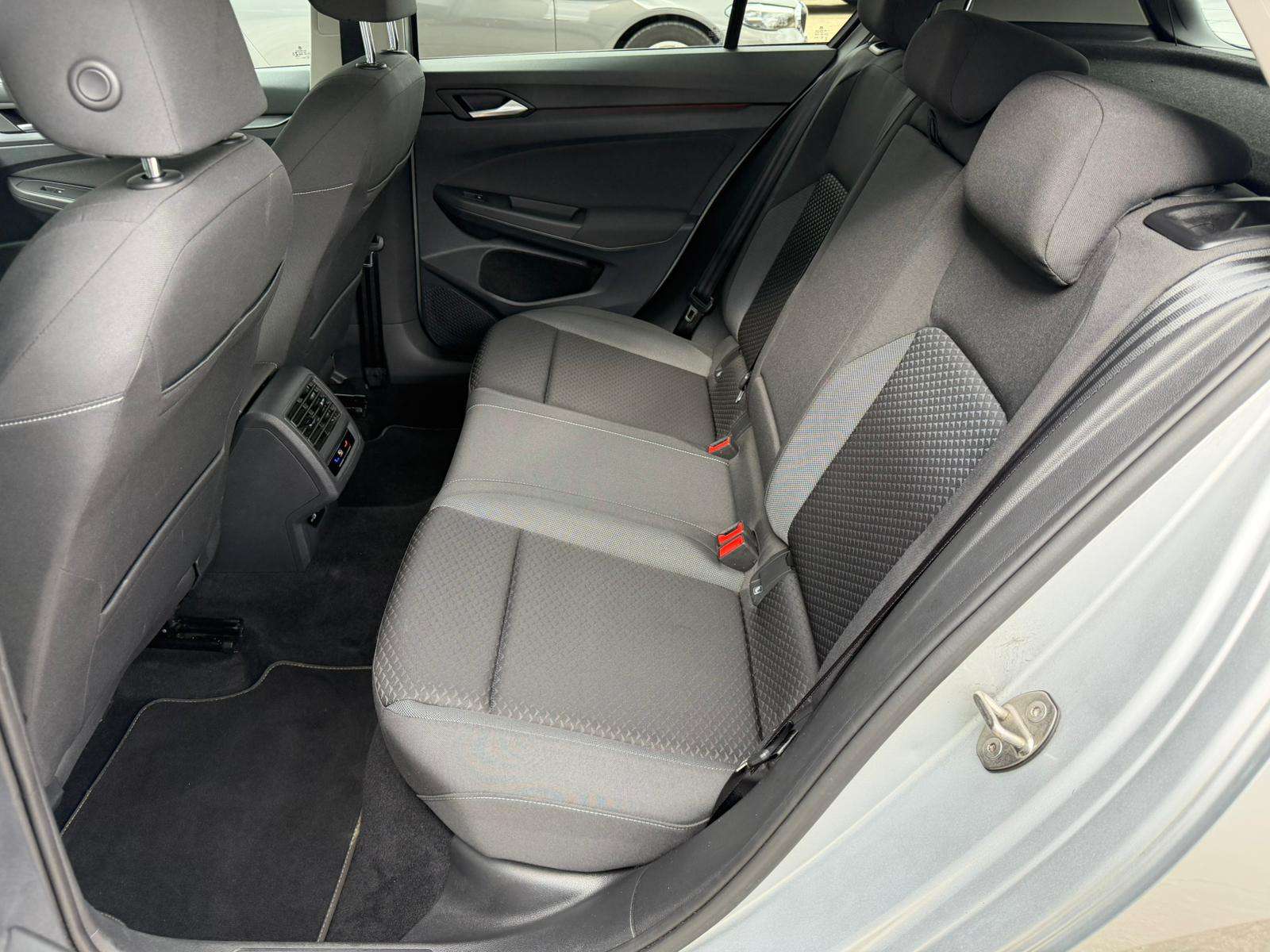 Volkswagen Golf Golf 1.0 eTSI Active OPF DSG GARANTIE 12 Mois