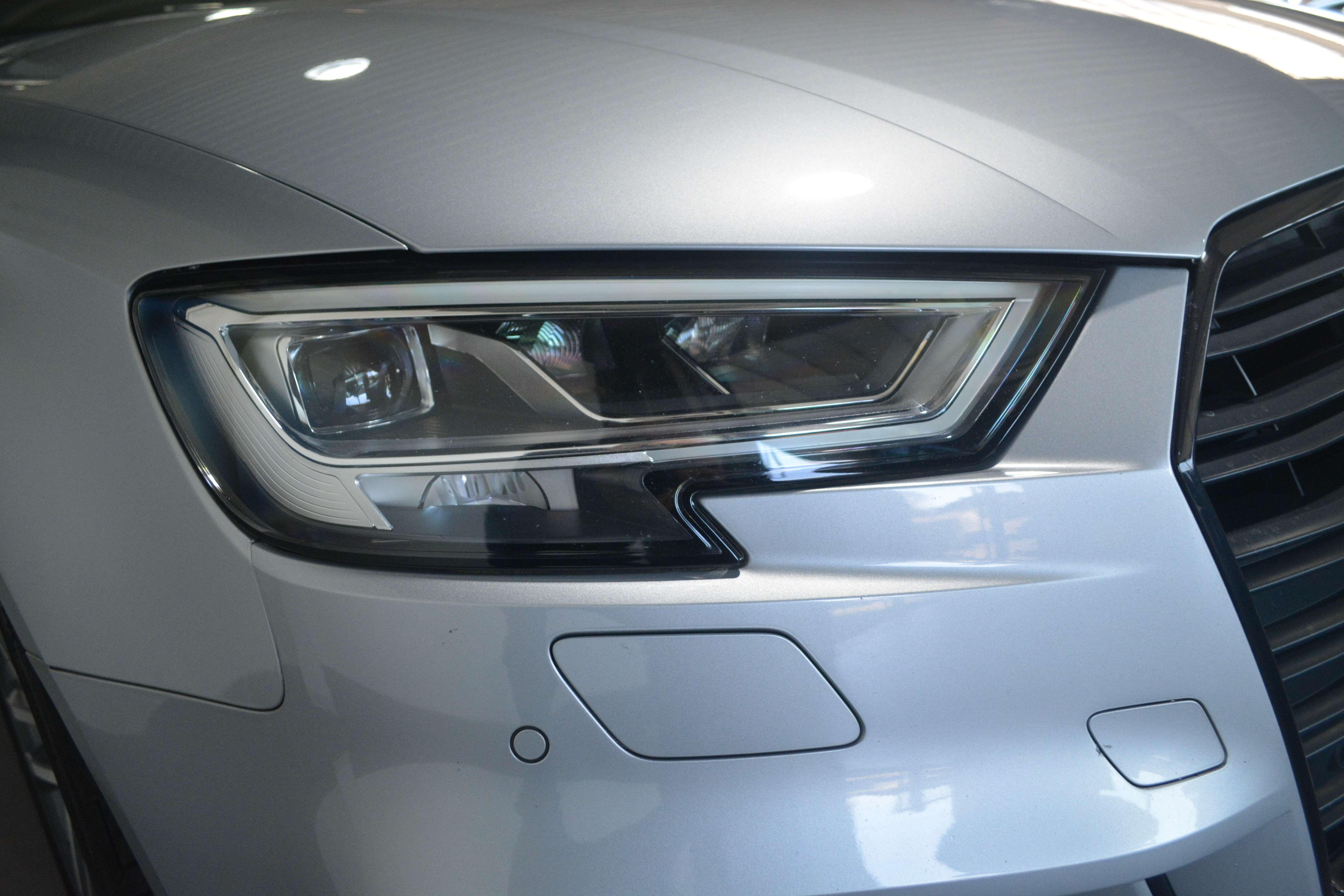Audi A3 A3 1.0 TFSI S-LINE / S tronic / LIMOUSINE / NAVI