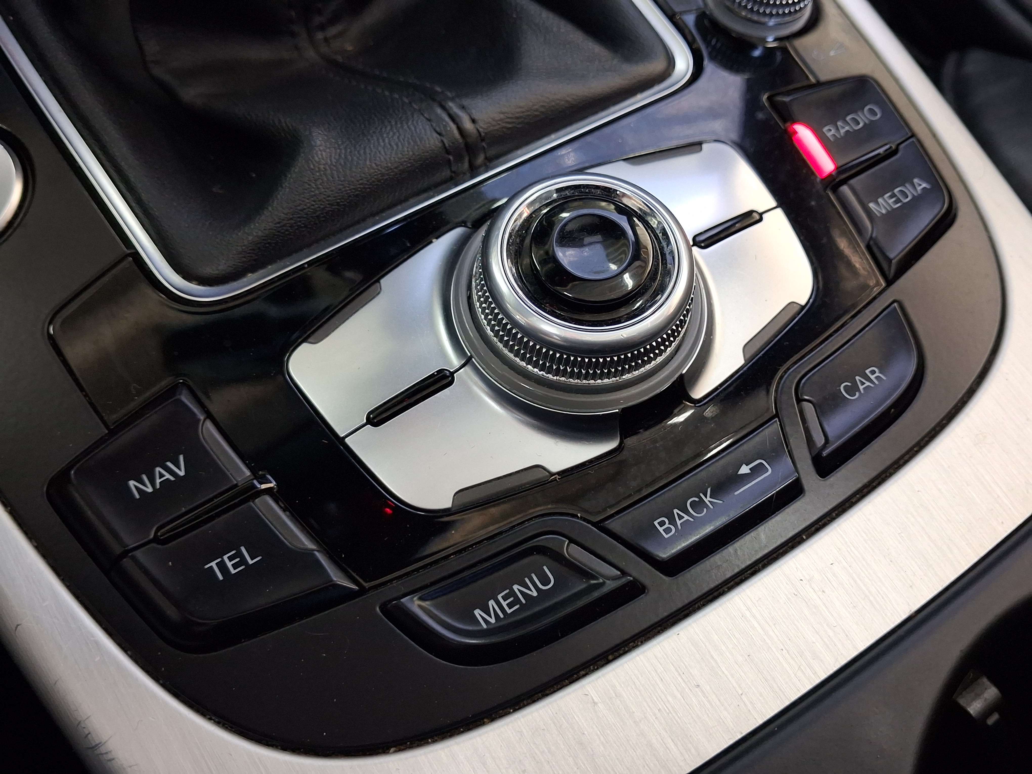 Audi A5 A5 Cabriolet 2.0 TDi S line DPF/CUIR CHAUFF/NAVI