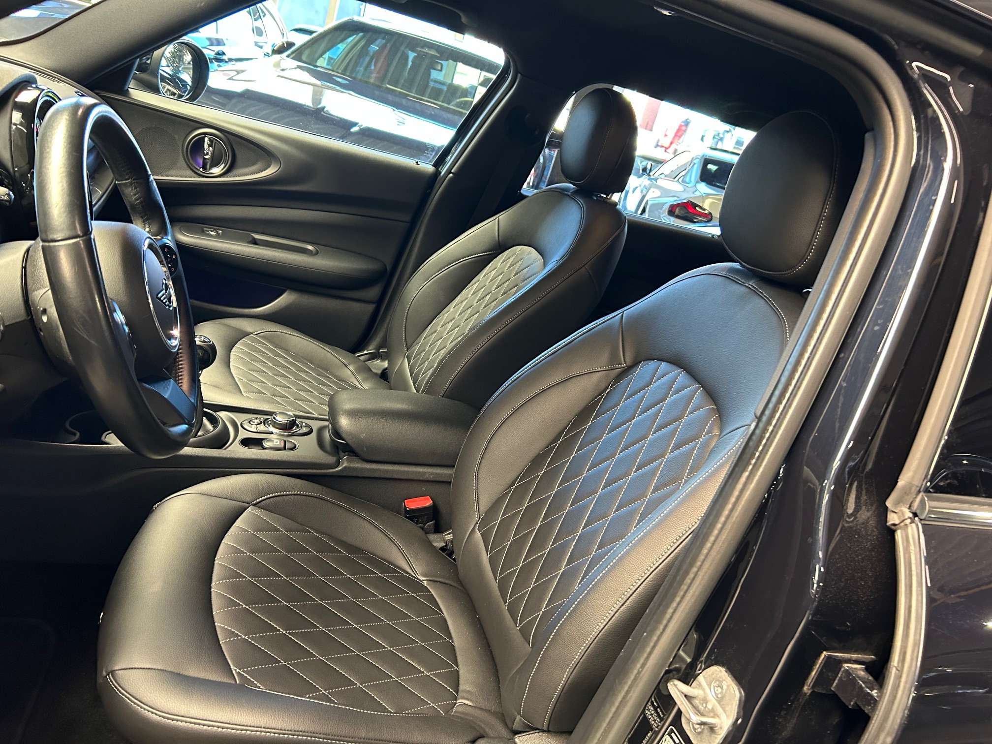 MINI One D Clubman 1.5 Alu17"/Led/Leder/Gps/Pdc/Cruise *1j garantie*