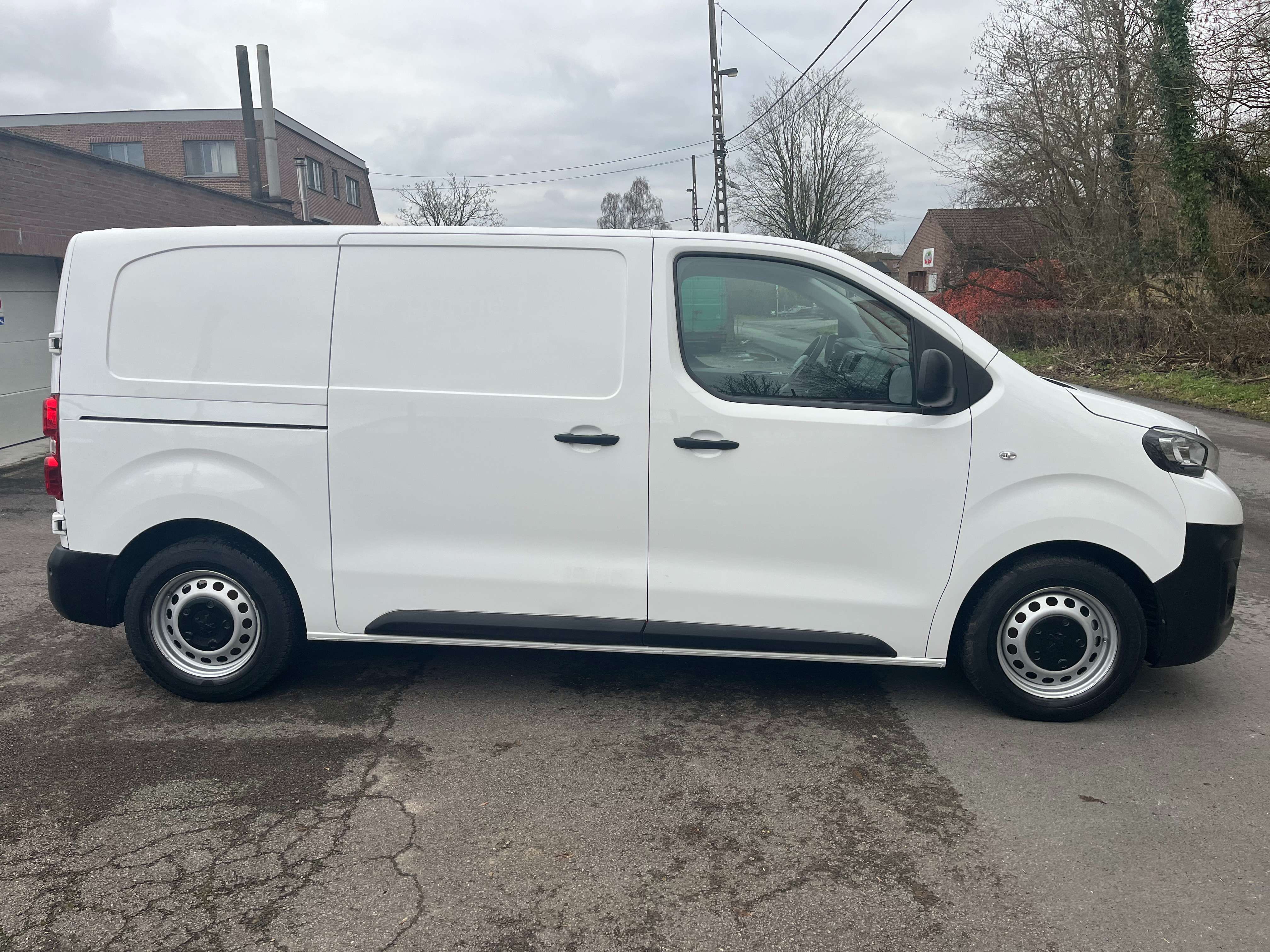 Peugeot Expert 1.5 AIRCO NAVI+11983€+BTW/TVA