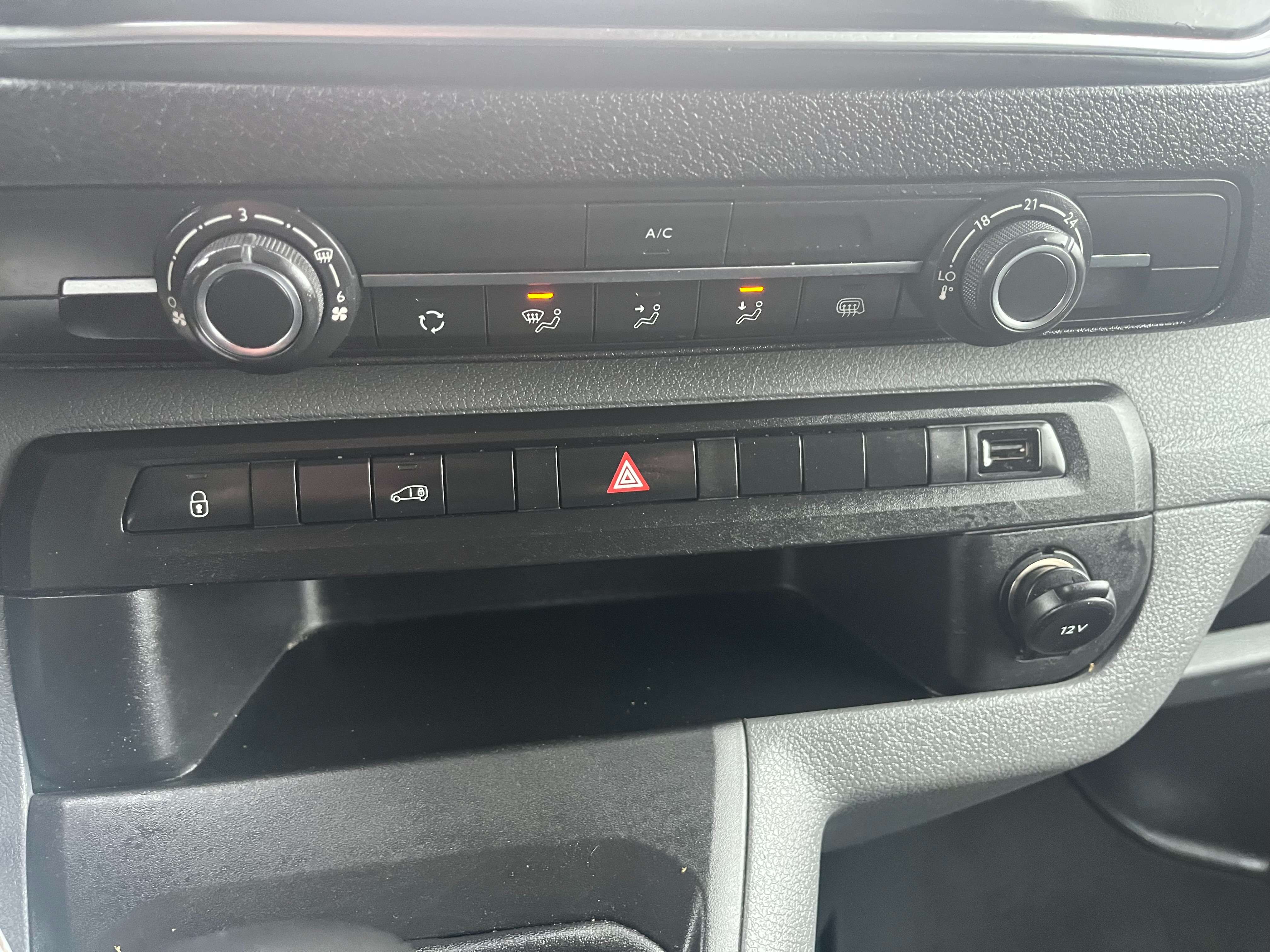 Peugeot Expert 1.5 AIRCO NAVI+11983€+BTW/TVA