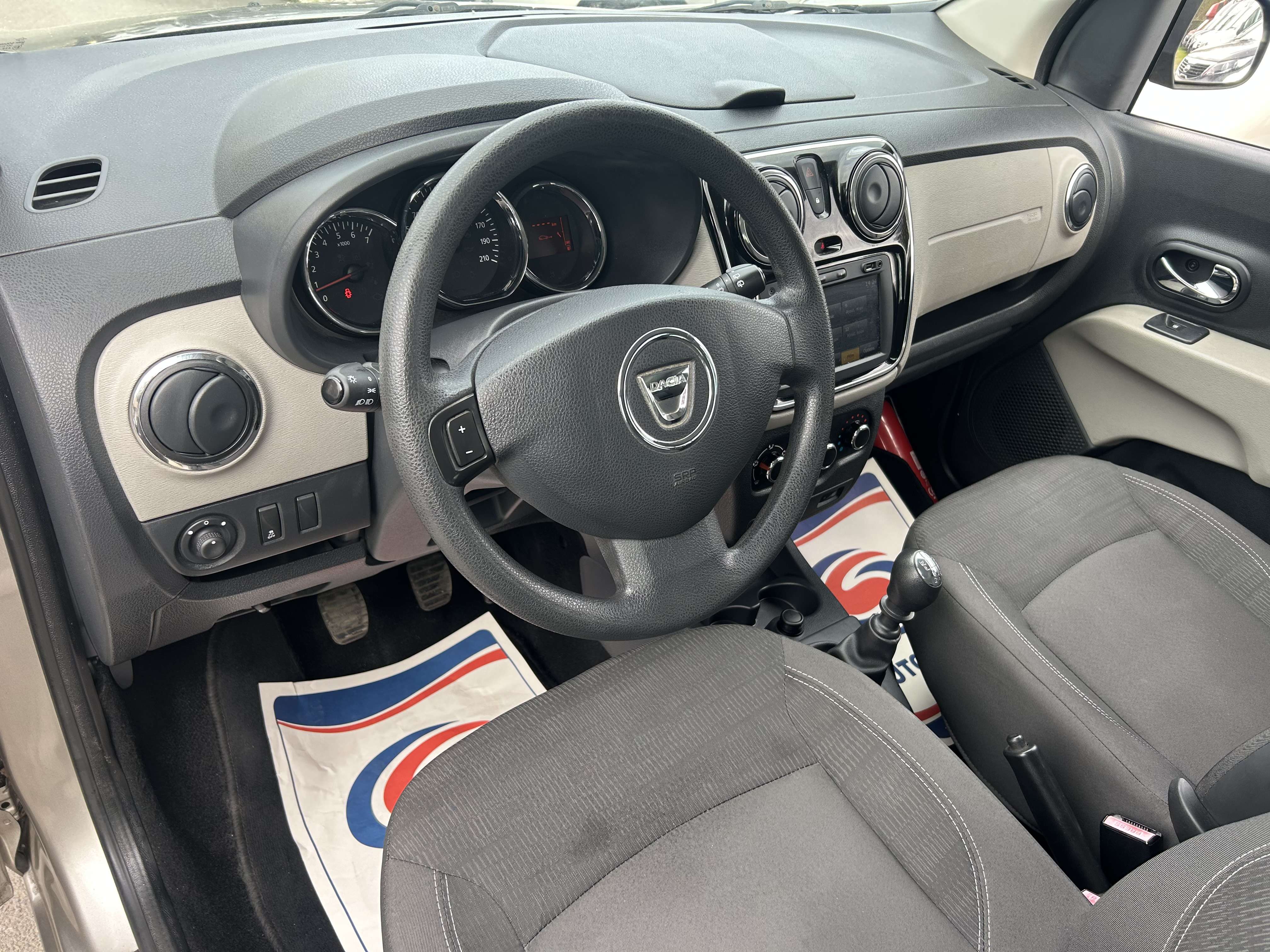 Dacia Lodgy 1.5dCi 1er proprio 7 PLACES***CLIM/GPS/CAPTEURS***