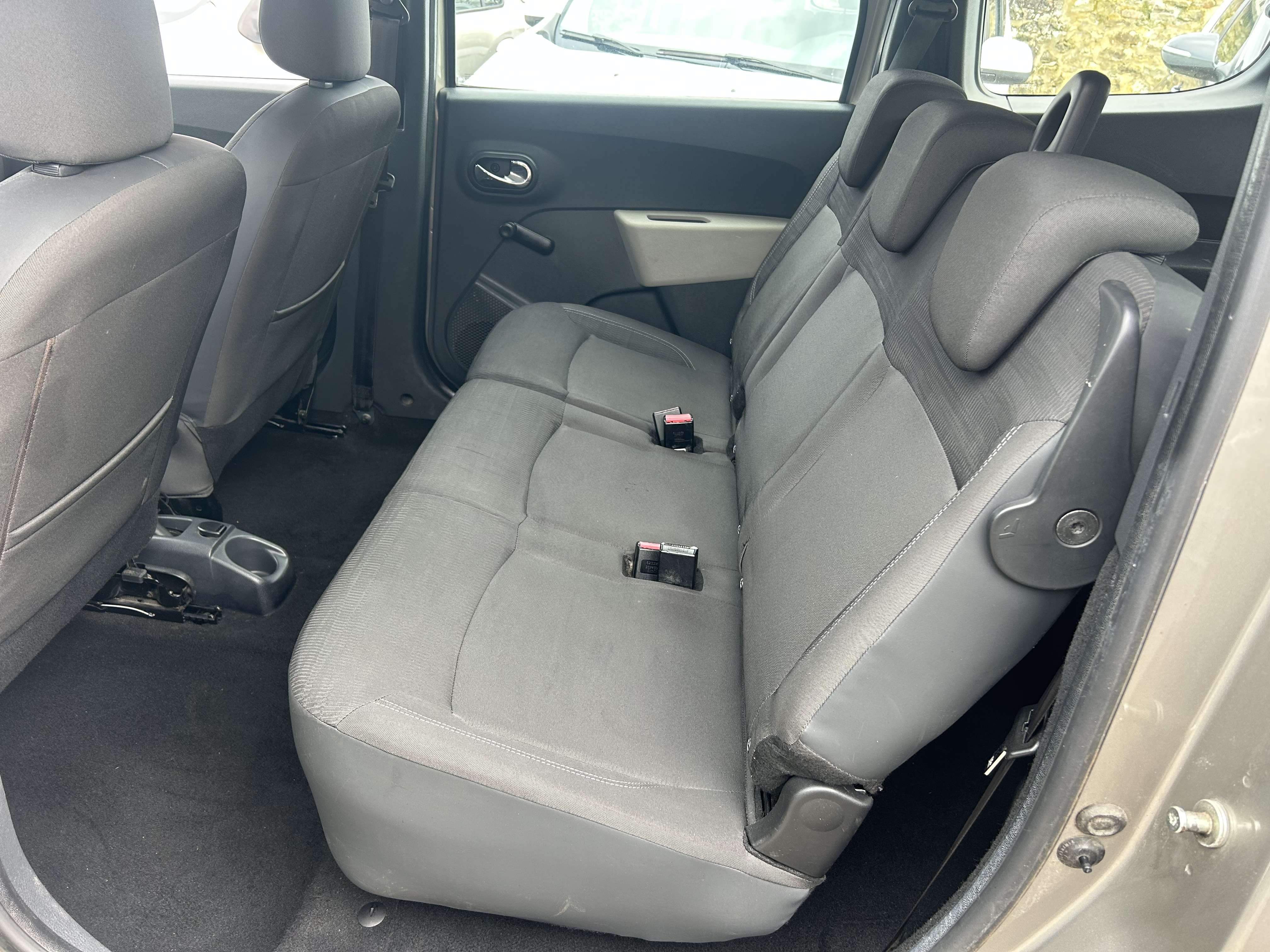 Dacia Lodgy 1.5dCi 1er proprio 7 PLACES***CLIM/GPS/CAPTEURS***