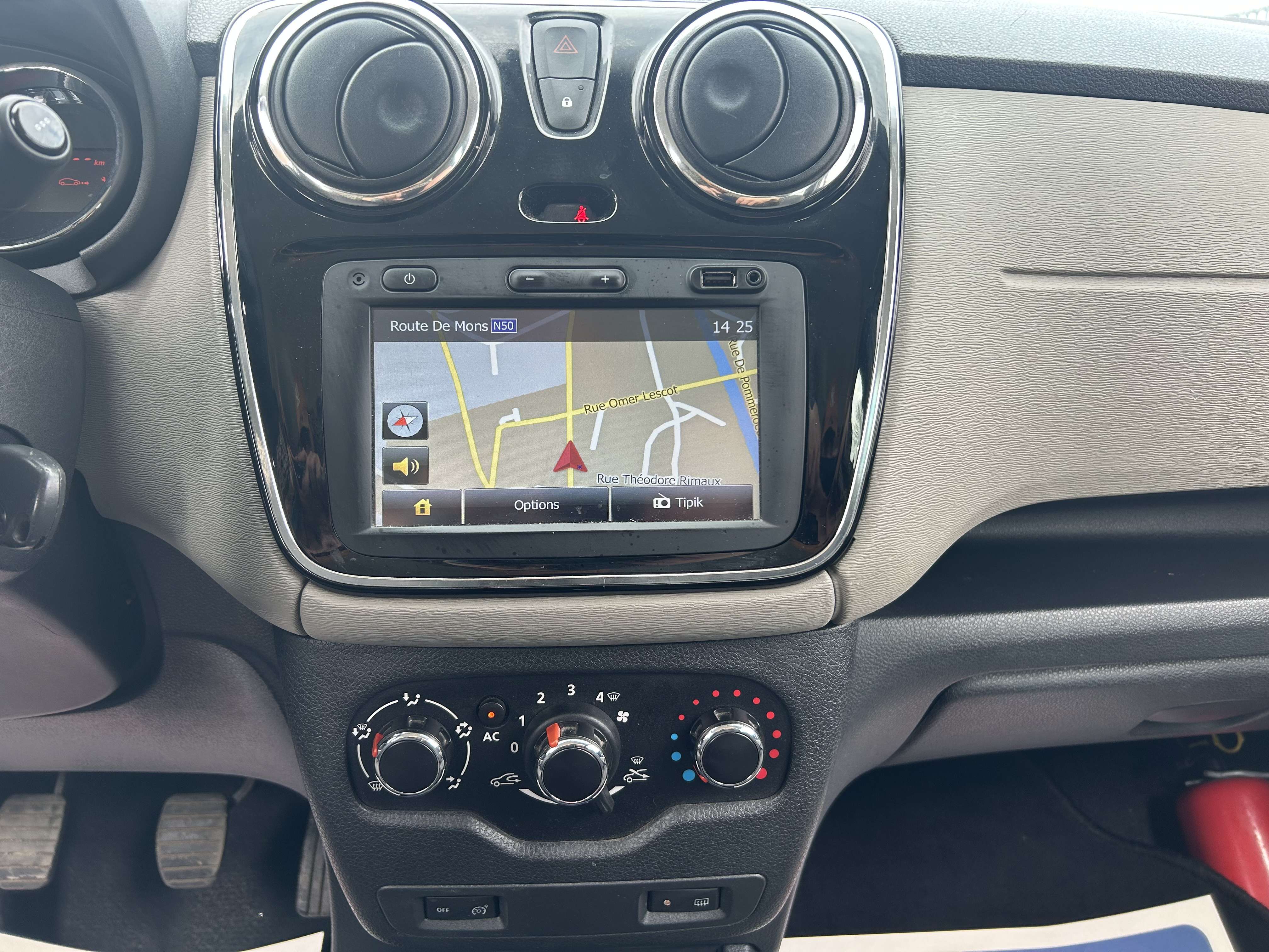 Dacia Lodgy 1.5dCi 1er proprio 7 PLACES***CLIM/GPS/CAPTEURS***
