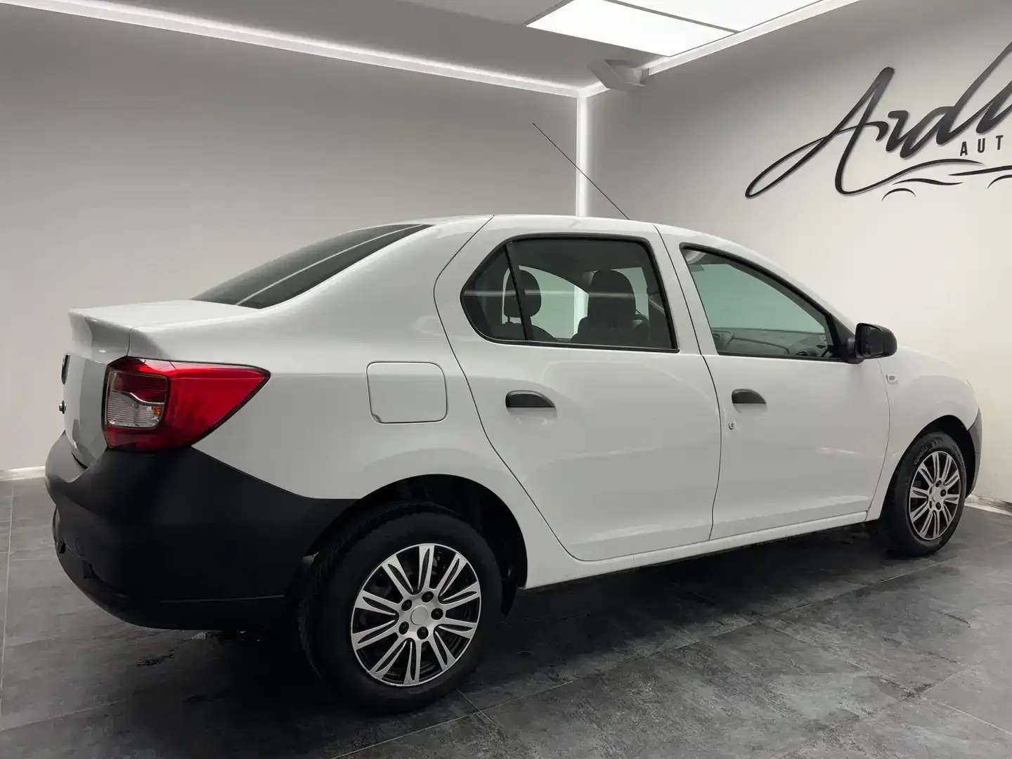 Dacia Logan 1.2i *GARANTIE 12 MOIS*