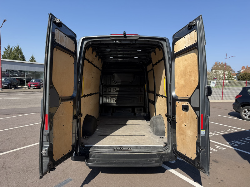 Volkswagen CRAFTER FG 30 L3H3 2.0 TDI 140CH BUSINESS LINE PLUS TRACTION