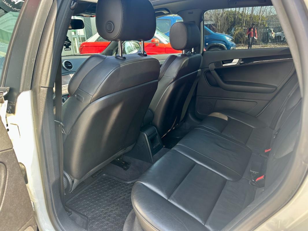 Audi A3 2.0 TFSI 200 S line - 2009 160 000 km Garantie