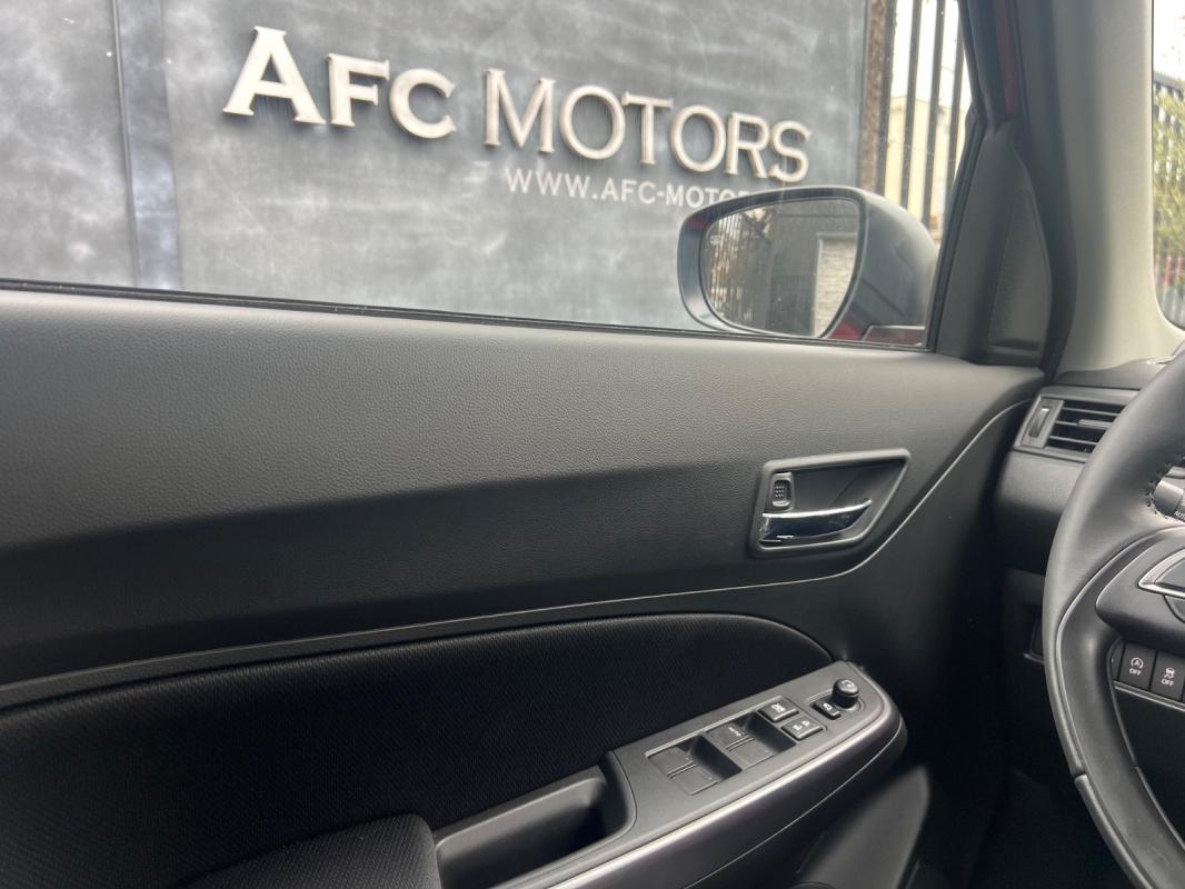 Suzuki Swift 1,2 83 Ch Dualjet Hybride Auto Pack