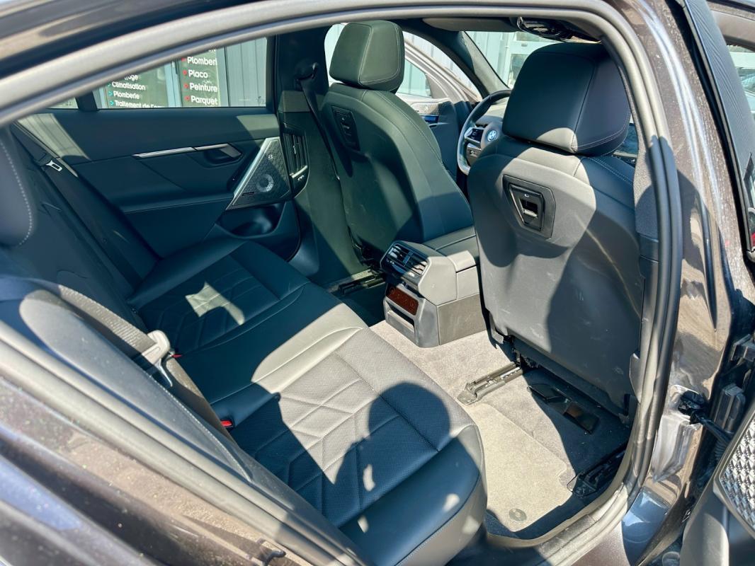 Bmw Serie 5 530e PHEV 299 ch BVA8 M Sport - 2024 98 500 km Garantie