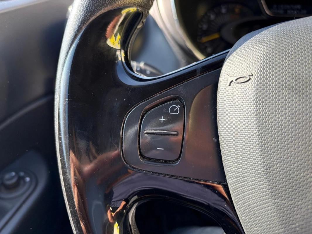 Renault Captur 1.5 dCi eco2 S&S 90 cv - RADAR DE RECUL CLIMATISATION ECRAN GPS REGULATEUR