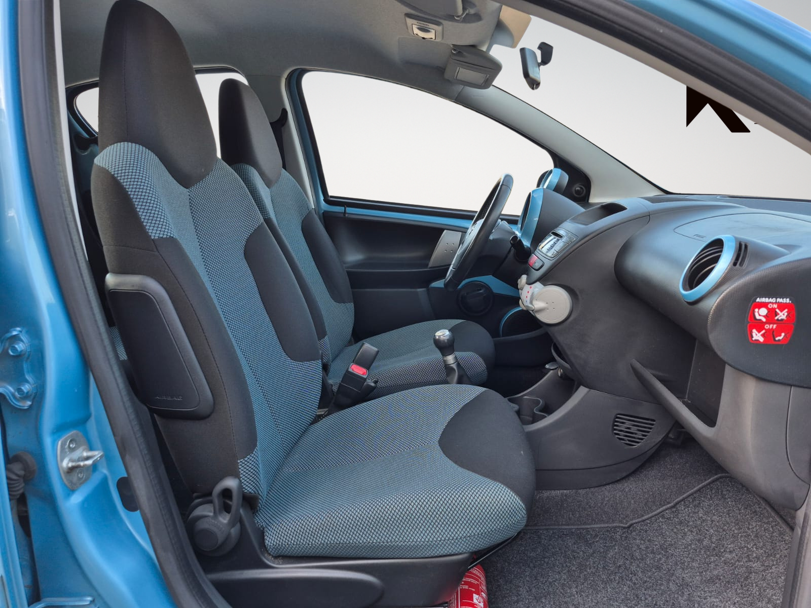 Toyota Aygo 1.0i Color Edition - Petit Budget Fiable et Faible Conso - Garantie 12 Mois avec Entretien Effectué - Zone LEZ Ok