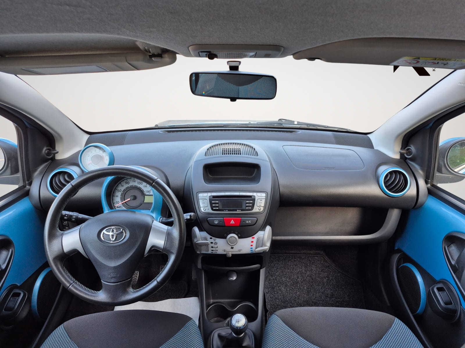 Toyota Aygo 1.0i Color Edition - Petit Budget Fiable et Faible Conso - Garantie 12 Mois avec Entretien Effectué - Zone LEZ Ok