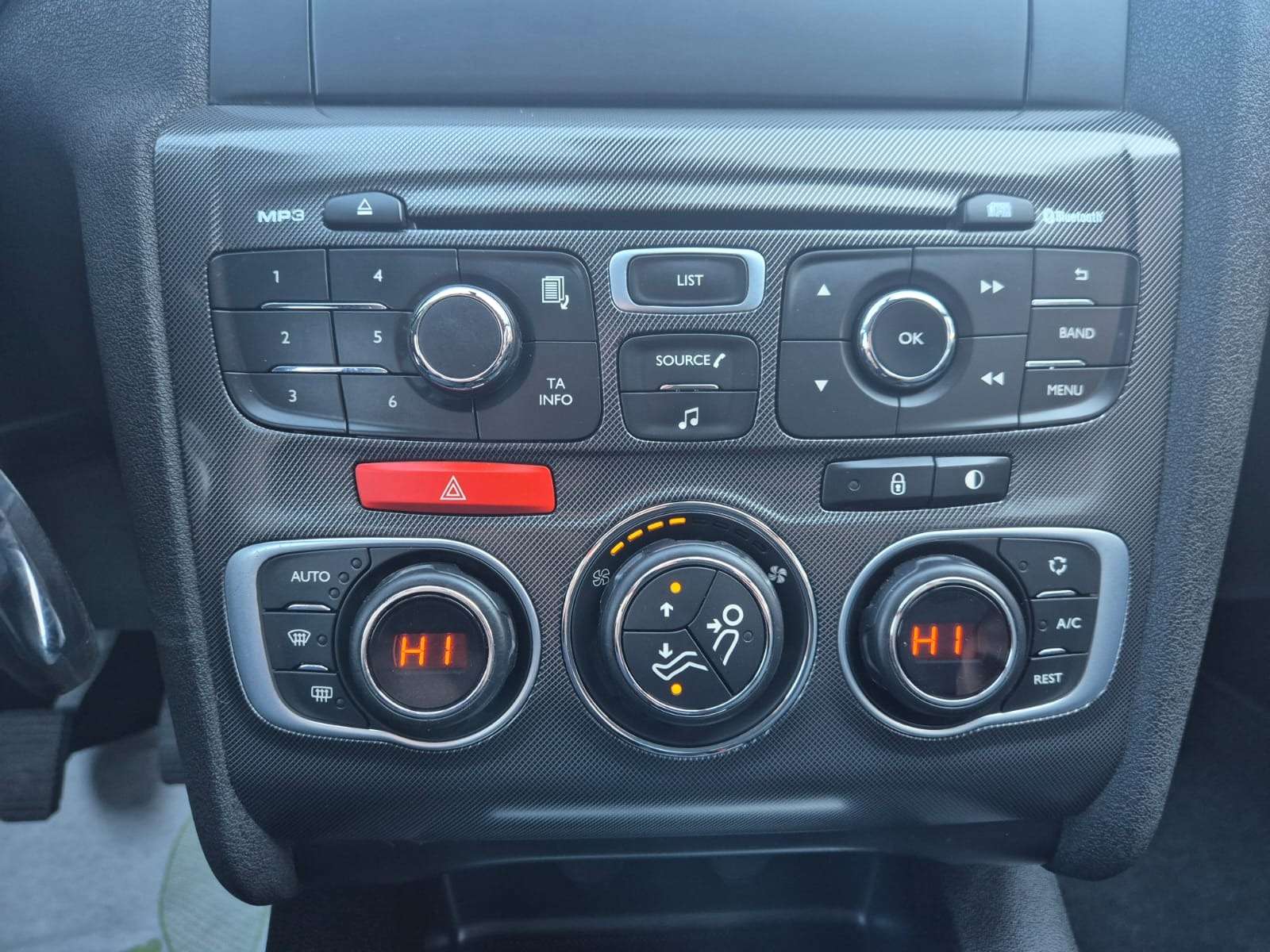 Citroen C4 1.6 HDi Seduction / 1ère Main/CARNET/ Garantie 12M