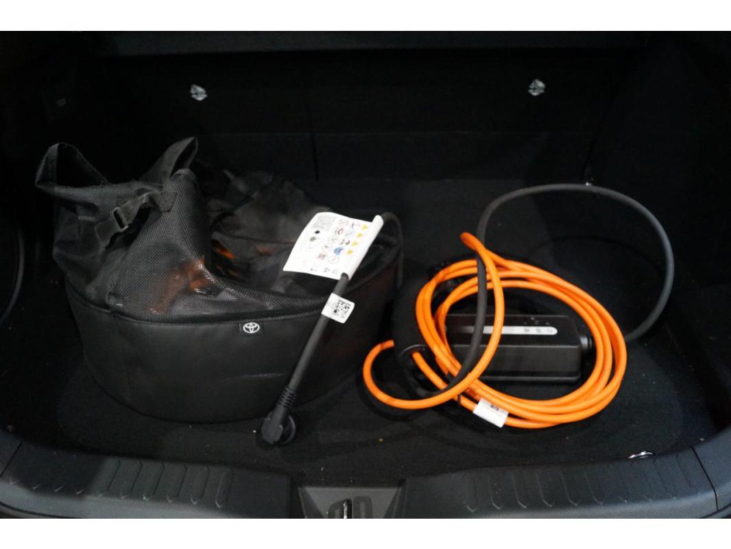 Toyota C-hr 2.0 Hybrid 200 - GR SPORT 1er MAIN Garantie constructeur 09/28