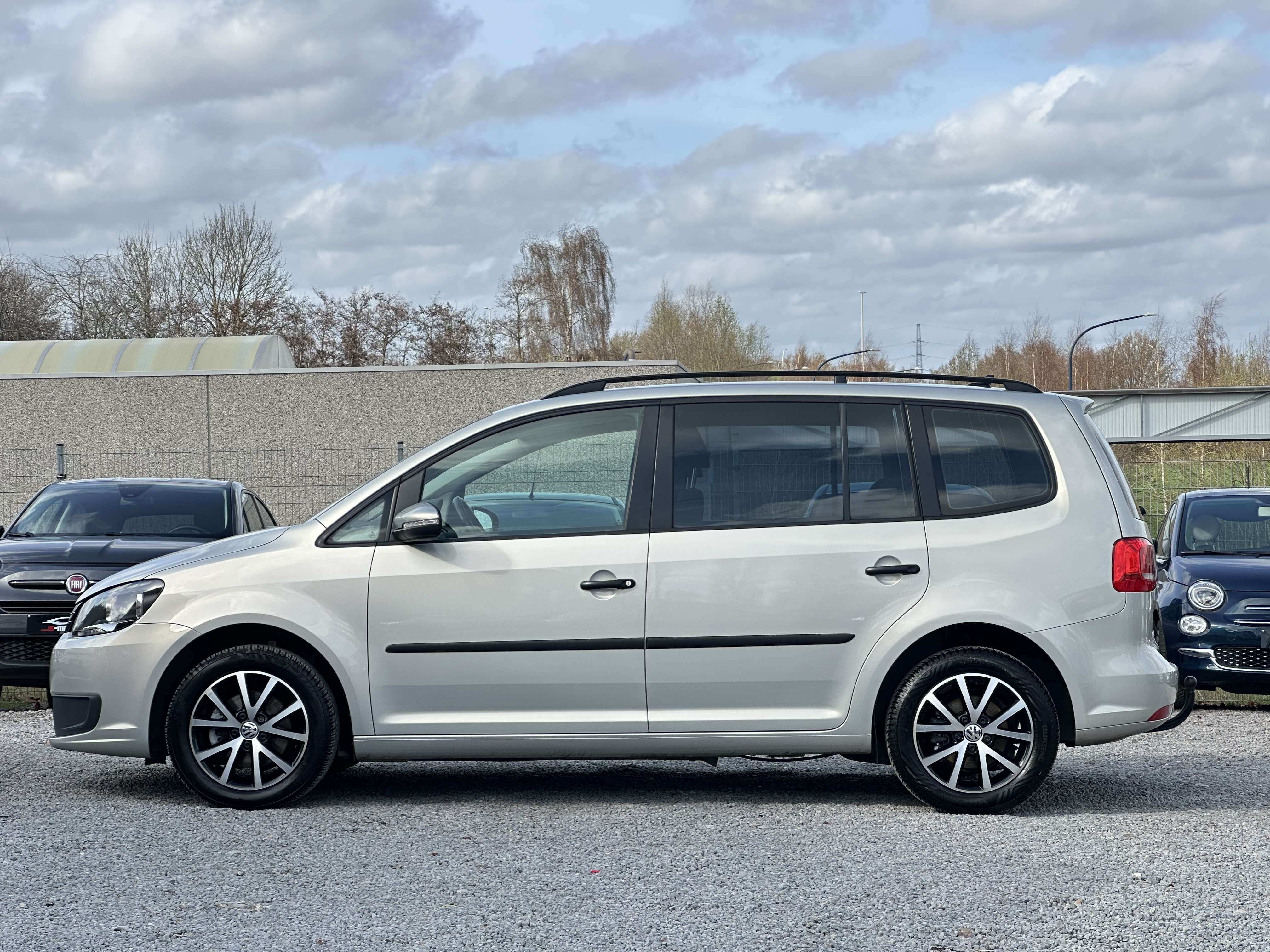 Volkswagen Touran 1.6 CR TDi • AUTOMATIQUE • TRES PROPRE