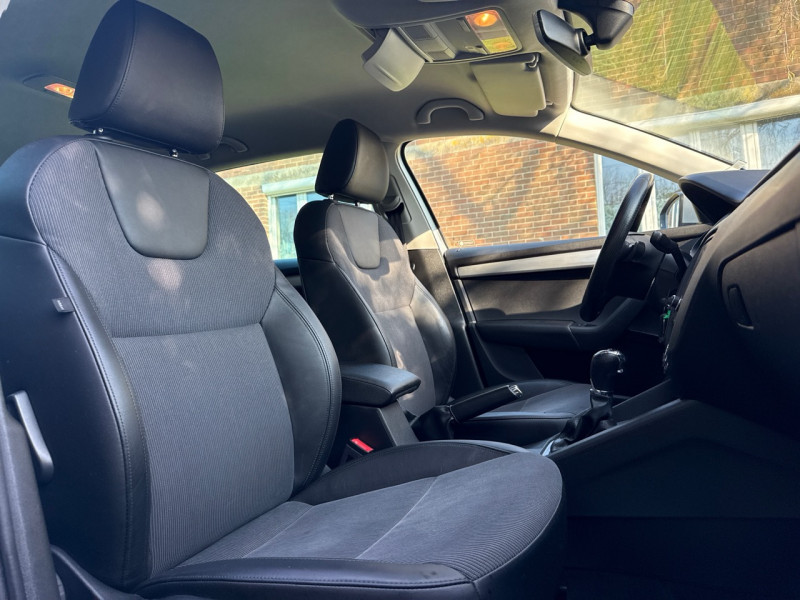 Skoda OCTAVIA COMBI 1.6 TDI 116CH SCR BUSINESS DSG7 * 11/2019 * 119.000KM