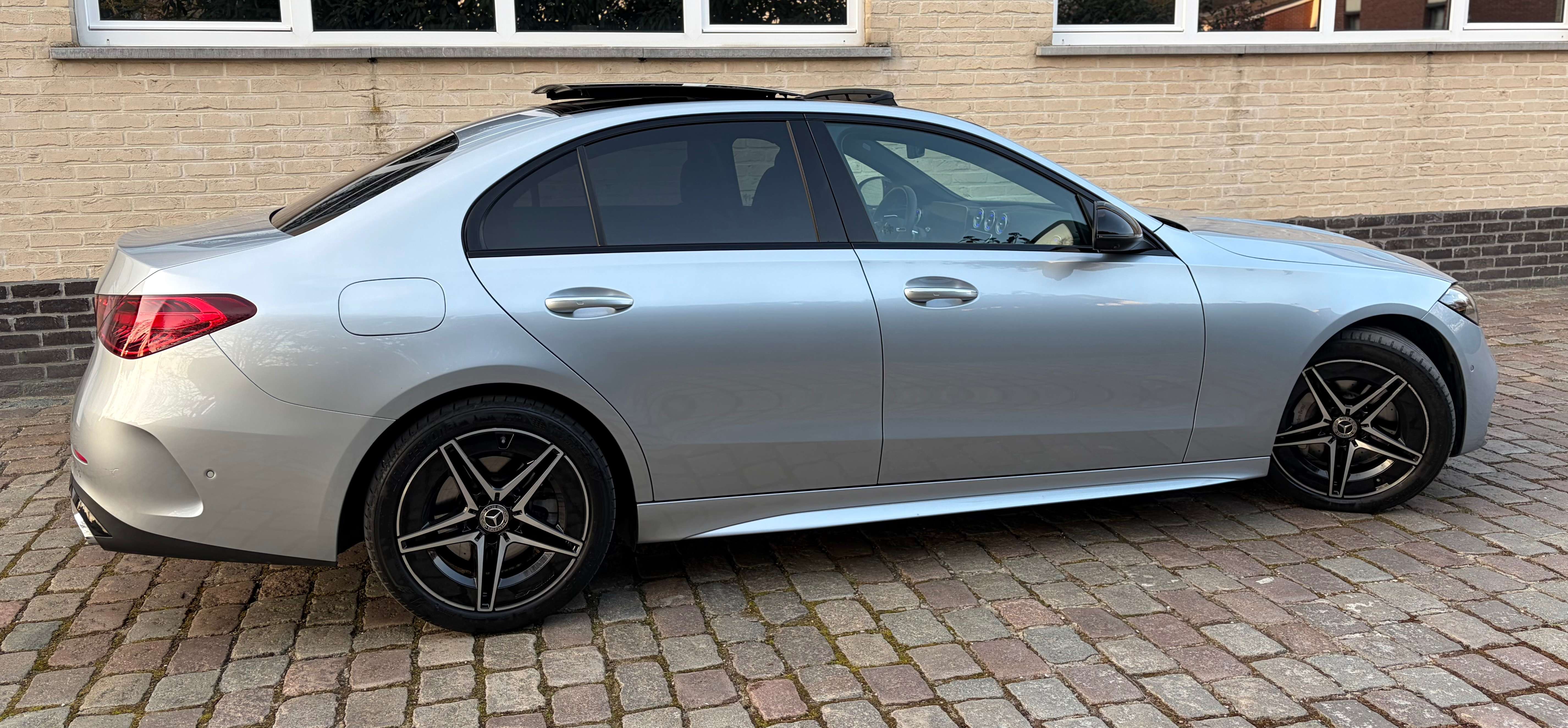 Mercedes-Benz C 180 AMG Line Pano Head up display  ### 32000 km ###