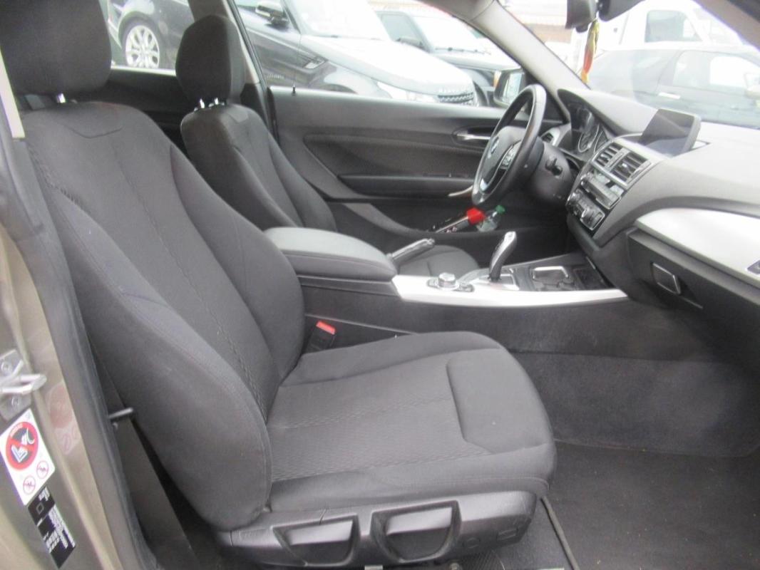 Bmw Serie 1 118i 2015 Sport LCI Crédit possible sur 60 mois