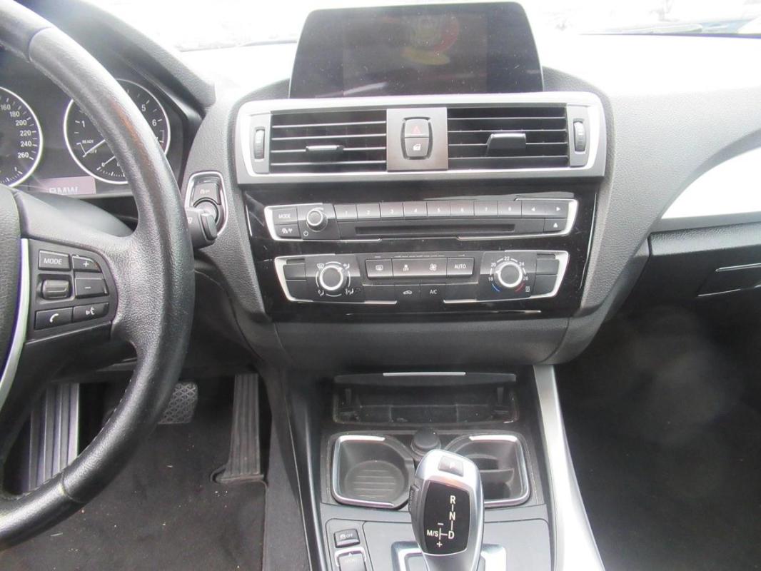 Bmw Serie 1 118i 2015 Sport LCI Crédit possible sur 60 mois