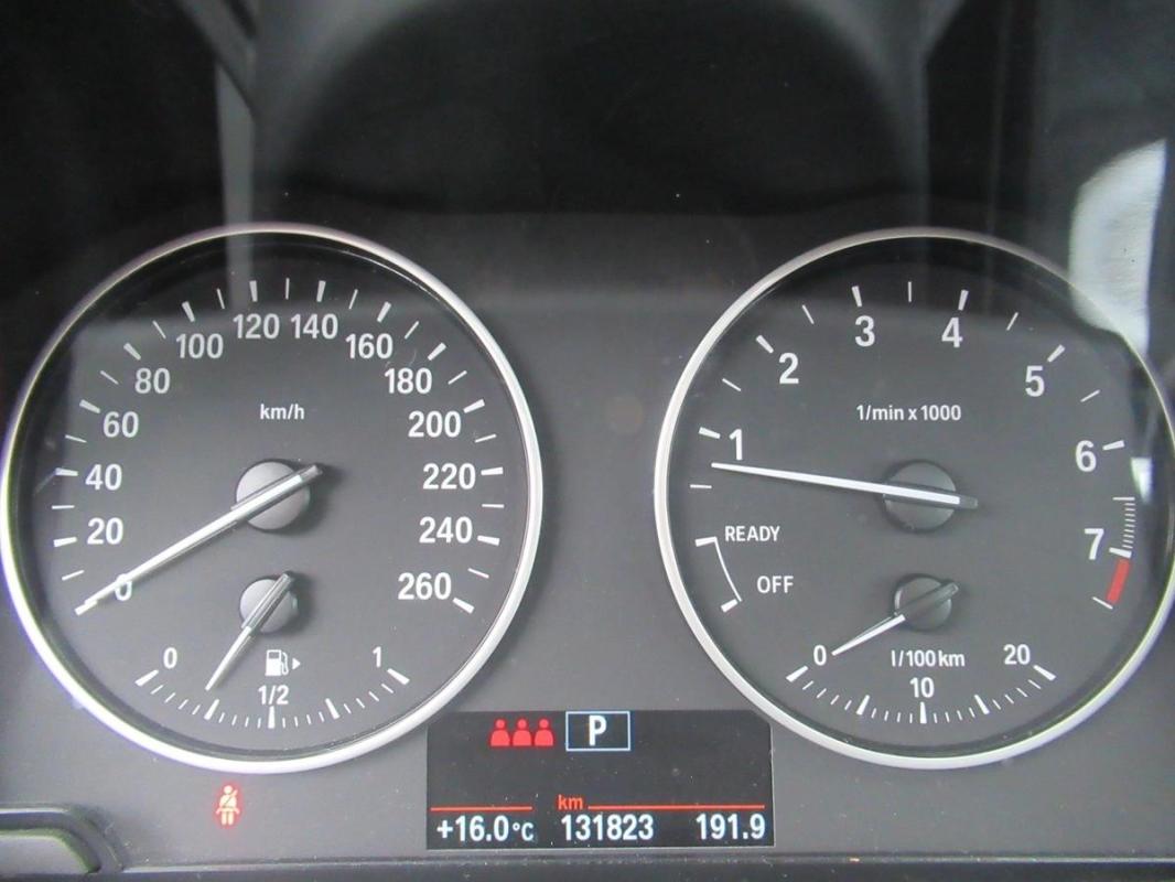 Bmw Serie 1 118i 2015 Sport LCI Crédit possible sur 60 mois