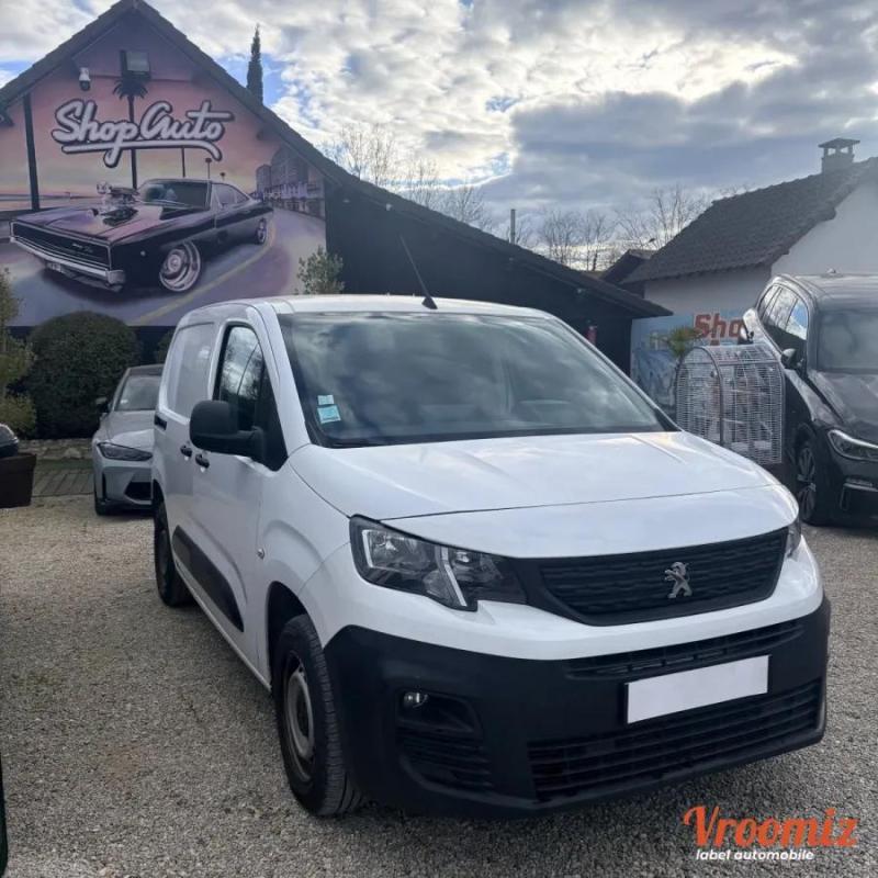 Peugeot Partner Vu FOURGON 1.5 BLUEHDI 100 Crédit possible sur 60 mois