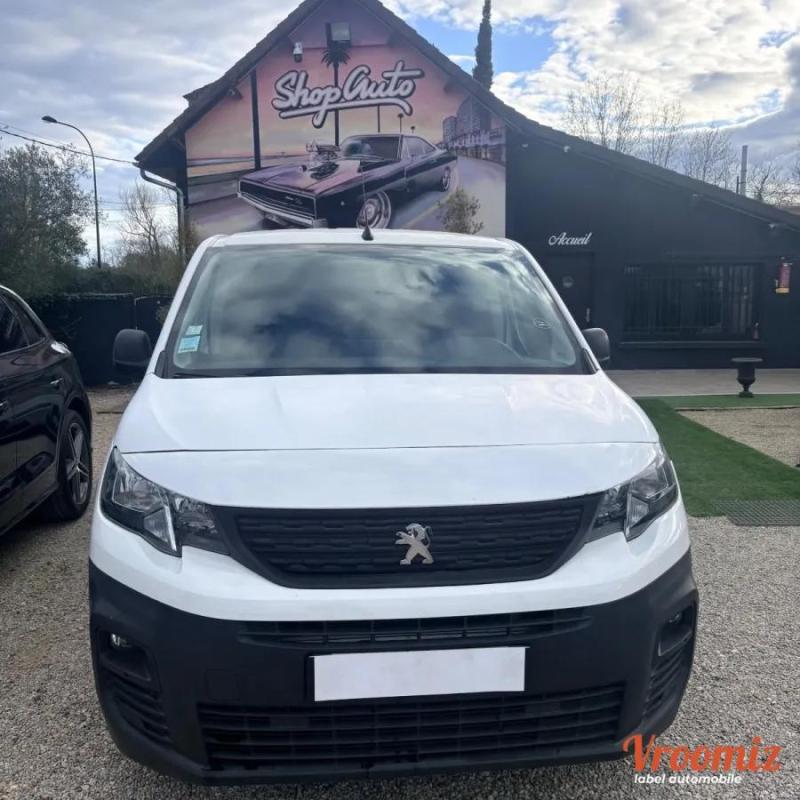 Peugeot Partner Vu FOURGON 1.5 BLUEHDI 100 Crédit possible sur 60 mois