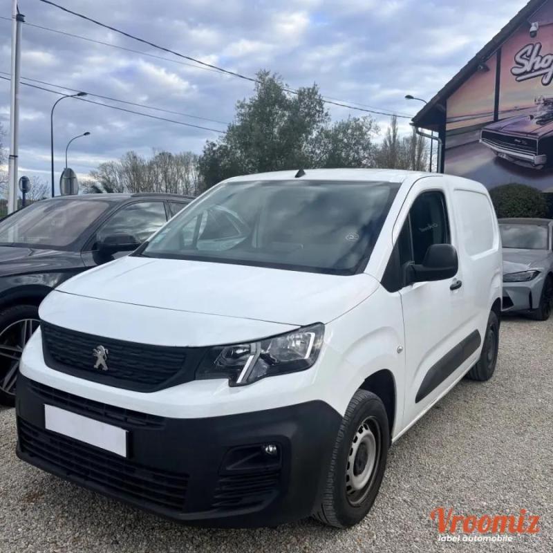 Peugeot Partner Vu FOURGON 1.5 BLUEHDI 100 Crédit possible sur 60 mois